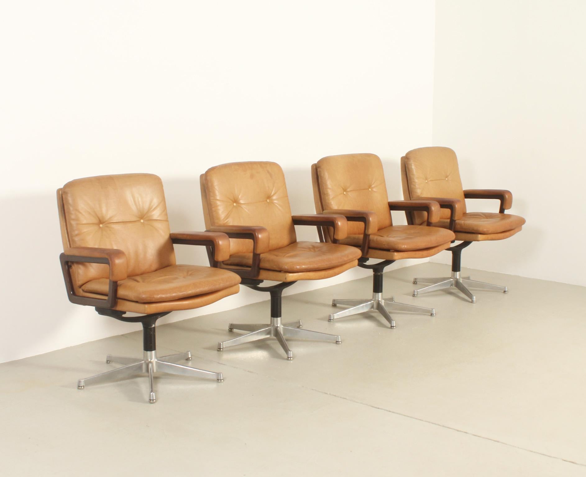 Mid-Century Modern Set of Four Office Chairs by André Vandenbeuck for Arflex, Italy, 1960's For Sale