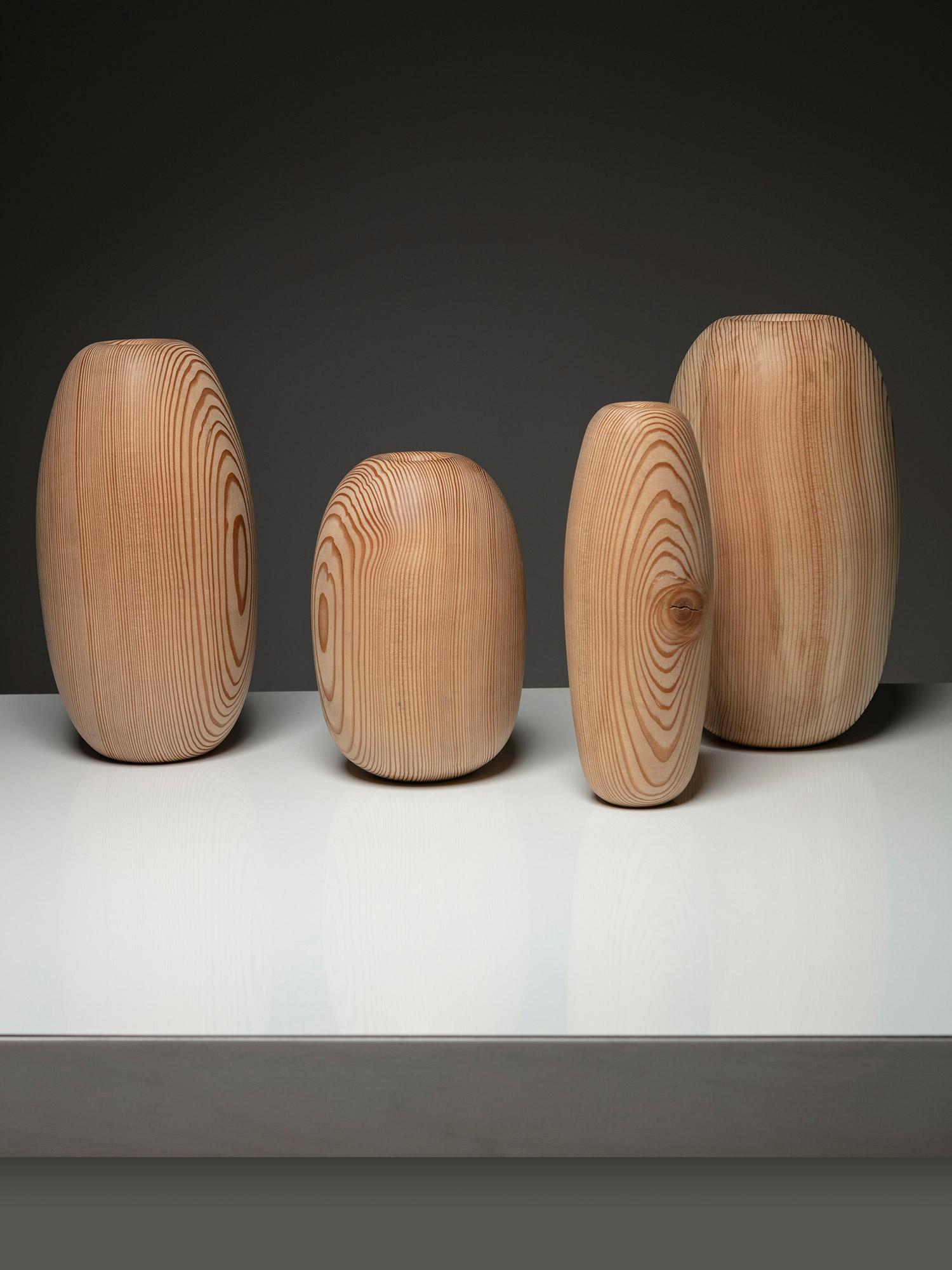 Italian Set of Four Organic Shaped Solid Larch Wood Vases, Italy, 1980s For Sale