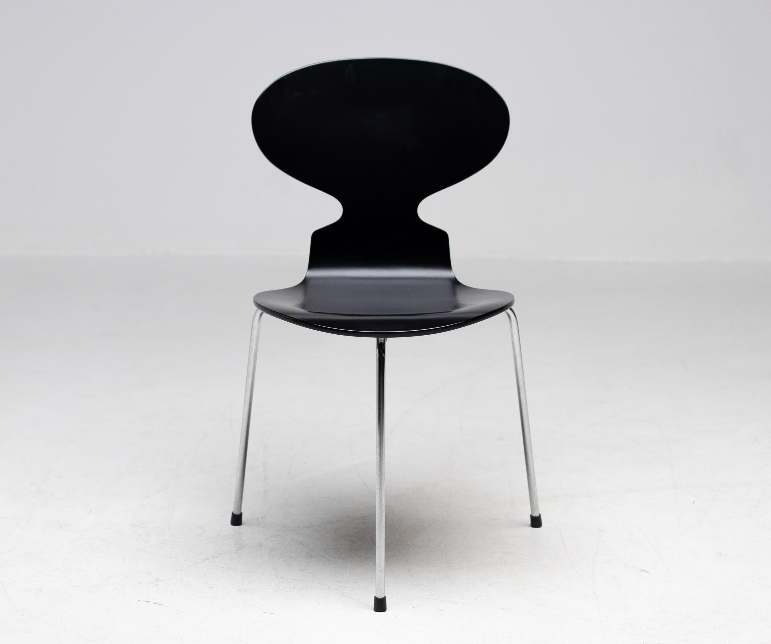 Scandinavo moderno Set di quattro sedie originali 3100 'Ant' di Arne Jacobsen per Fritz Hansen in vendita