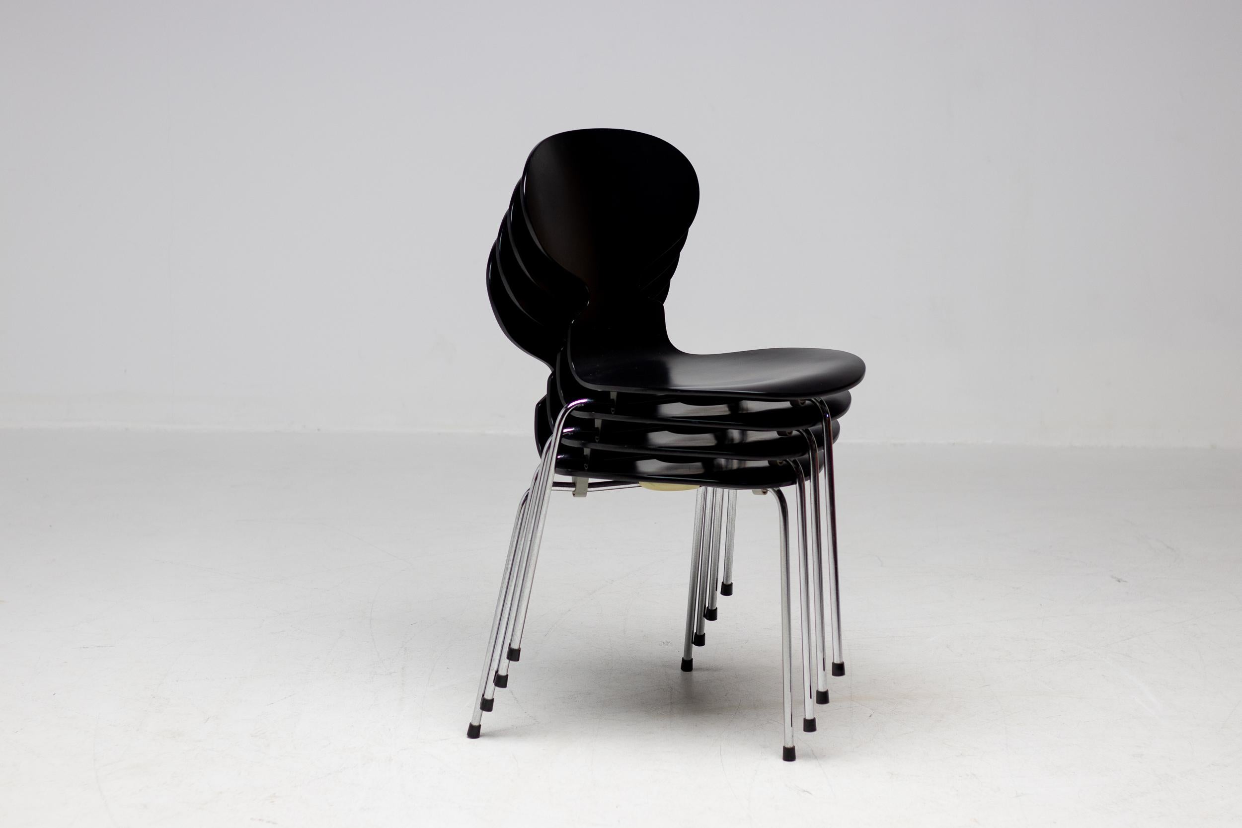 Danois Ensemble de quatre chaises originales 3100 'Ant' d'Arne Jacobsen pour Fritz Hansen en vente