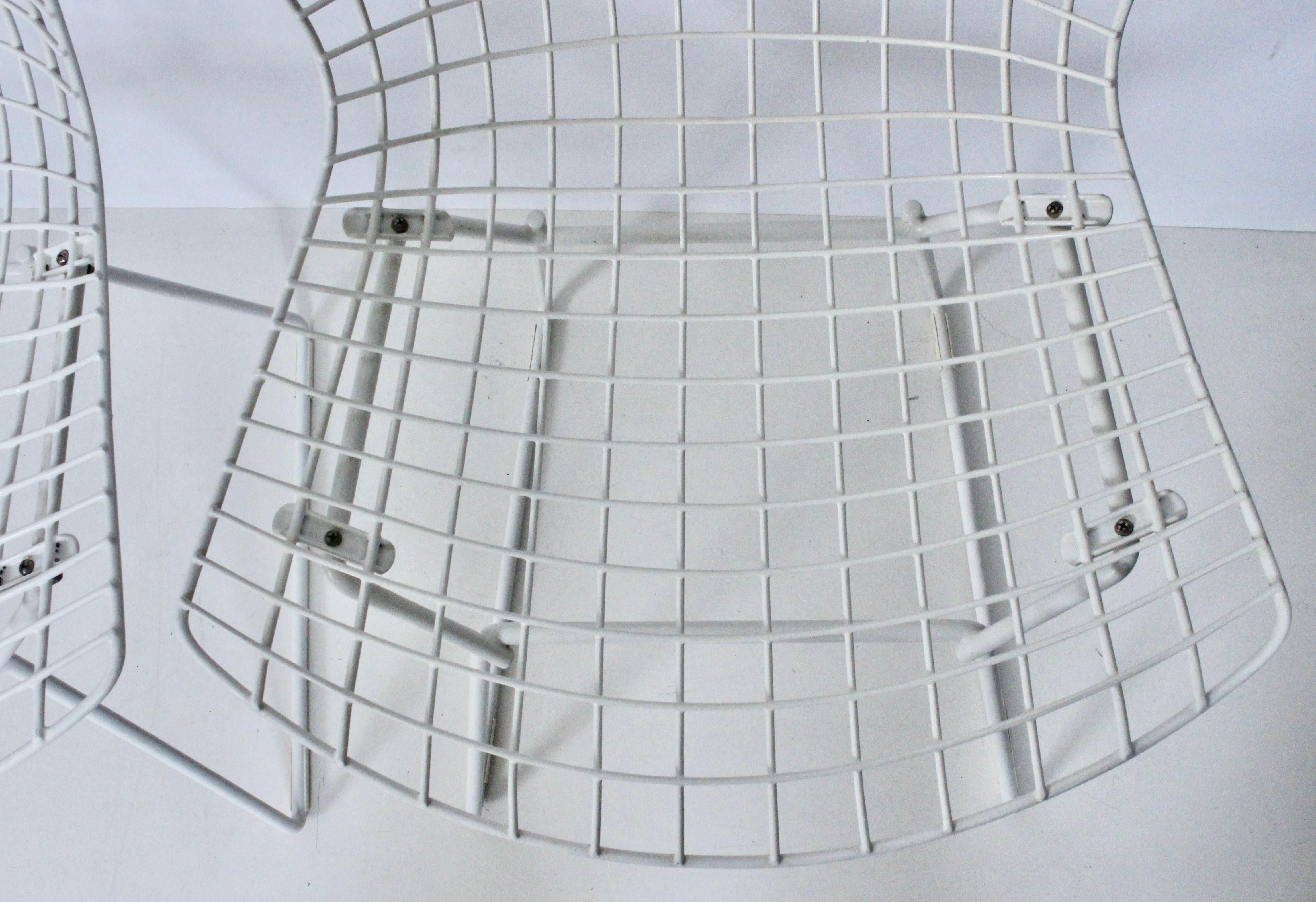Set of Four Original Harry Bertoia for Knoll White Wire Side Chairs, 1960's 4
