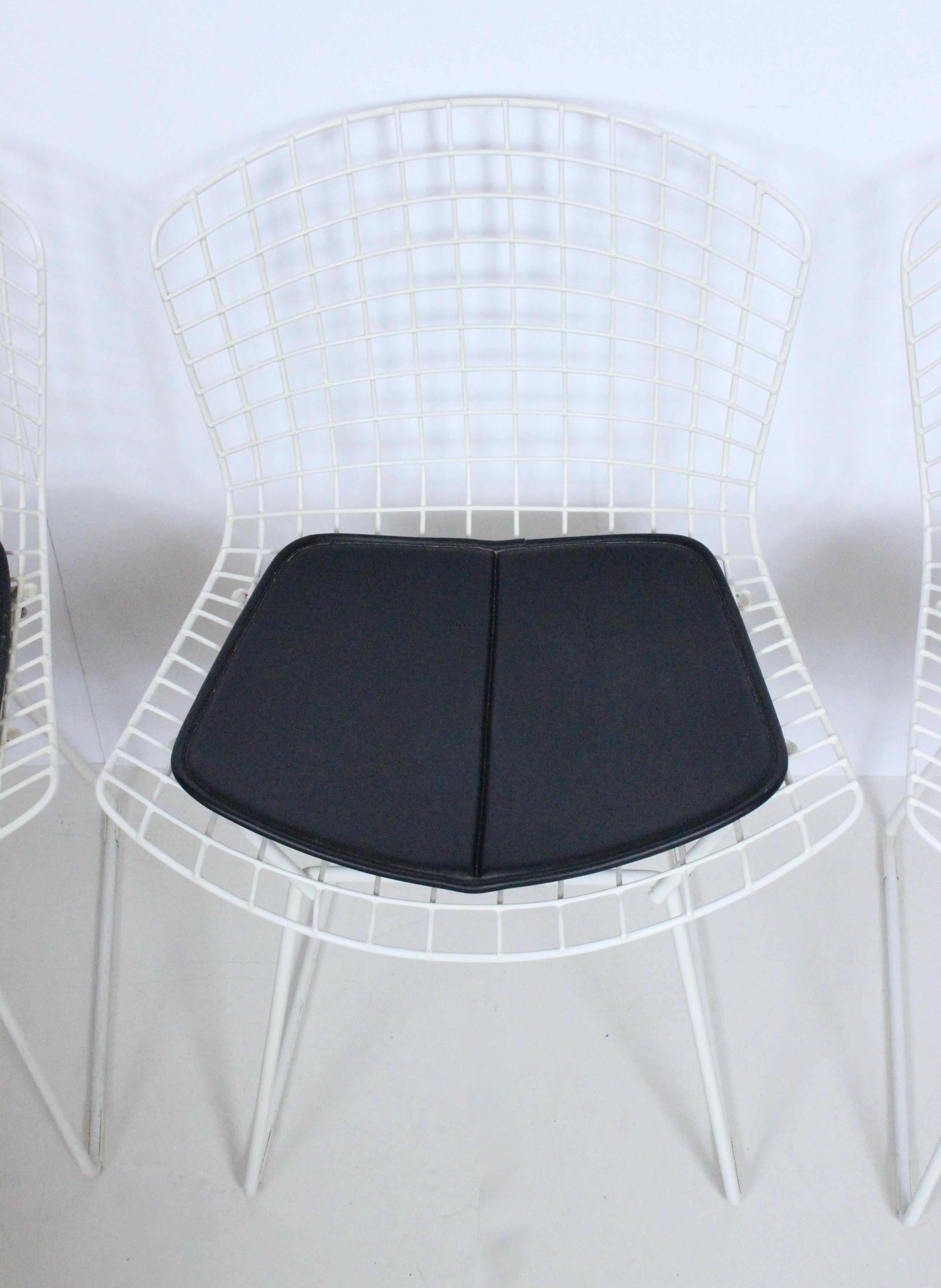 Set of Four Original Harry Bertoia for Knoll White Wire Side Chairs, 1960's 9