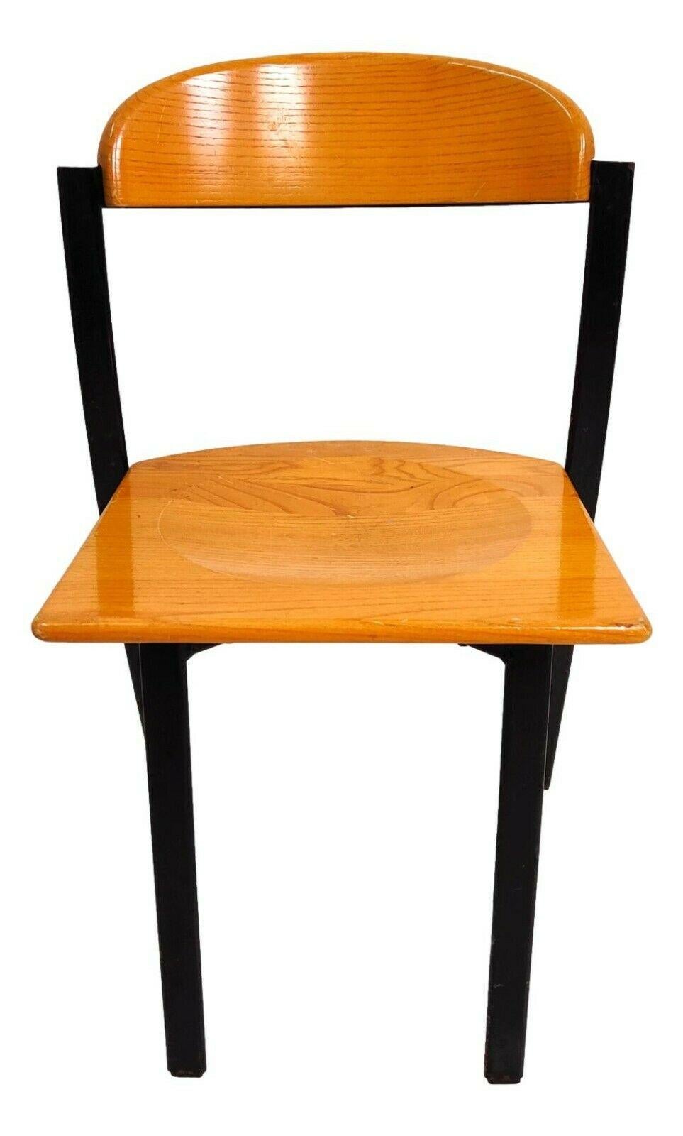 Fin du 20e siècle Ensemble de quatre chaises italiennes originales de design, années 1970 en vente