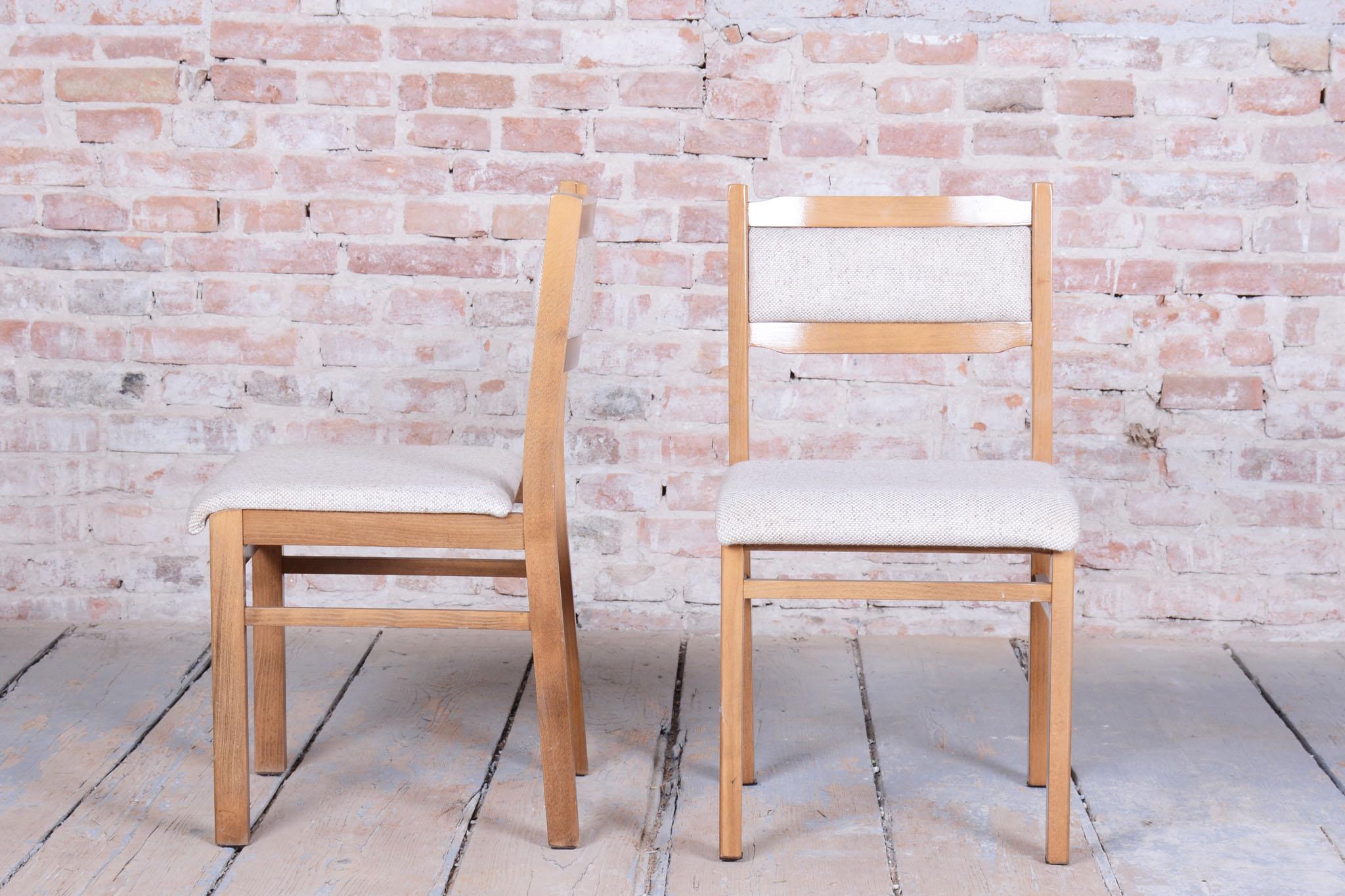 Set di quattro sedie da pranzo originali del metà secolo, Beeche, Repubblica Ceca, anni '60 in vendita 1