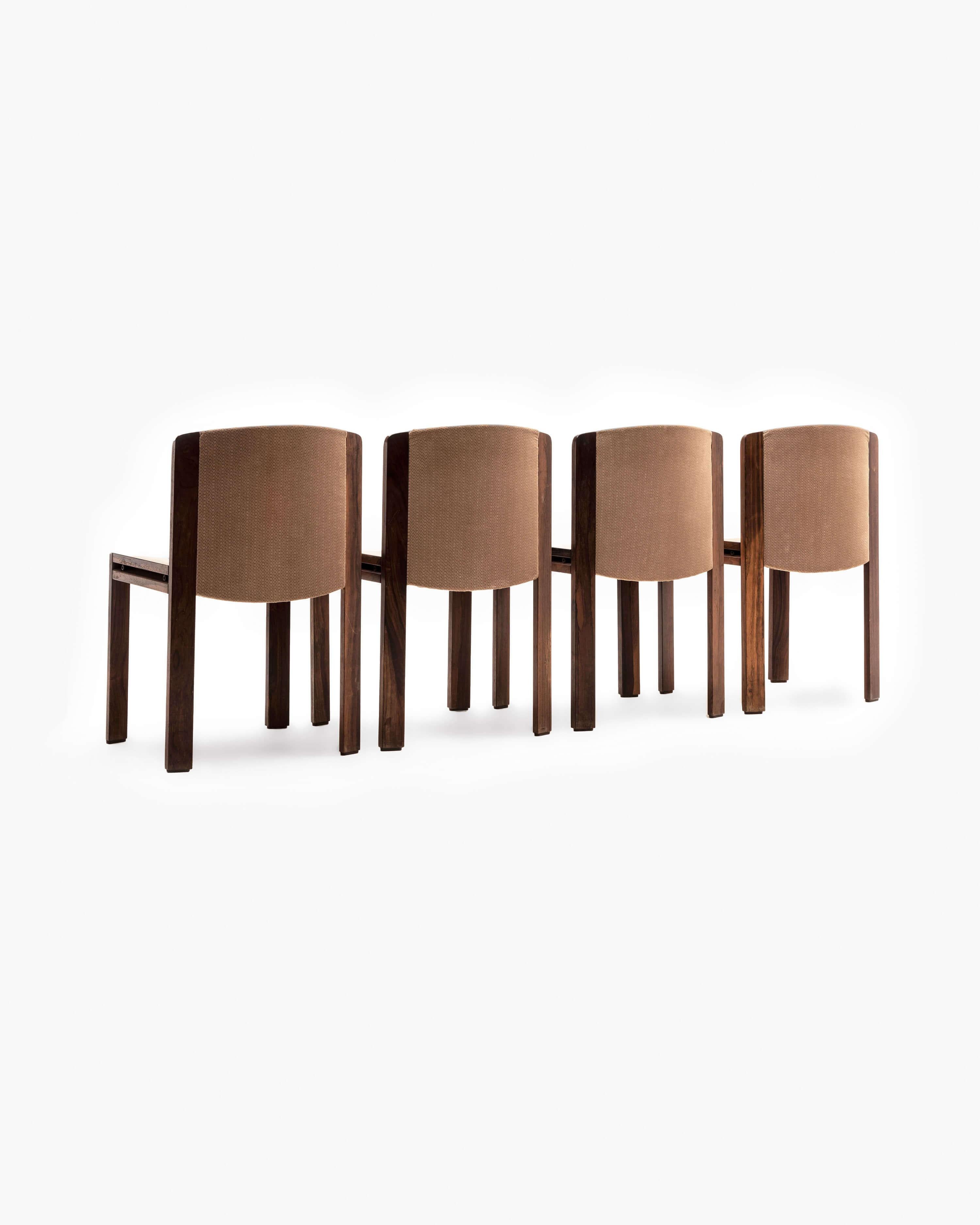 Stained Set of Four Original Model 300 Chairs for Karakter by Joe Colombo, 1965 For Sale