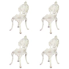 Ensemble de quatre chaises d'appoint victoriennes américaines pour l'extérieur