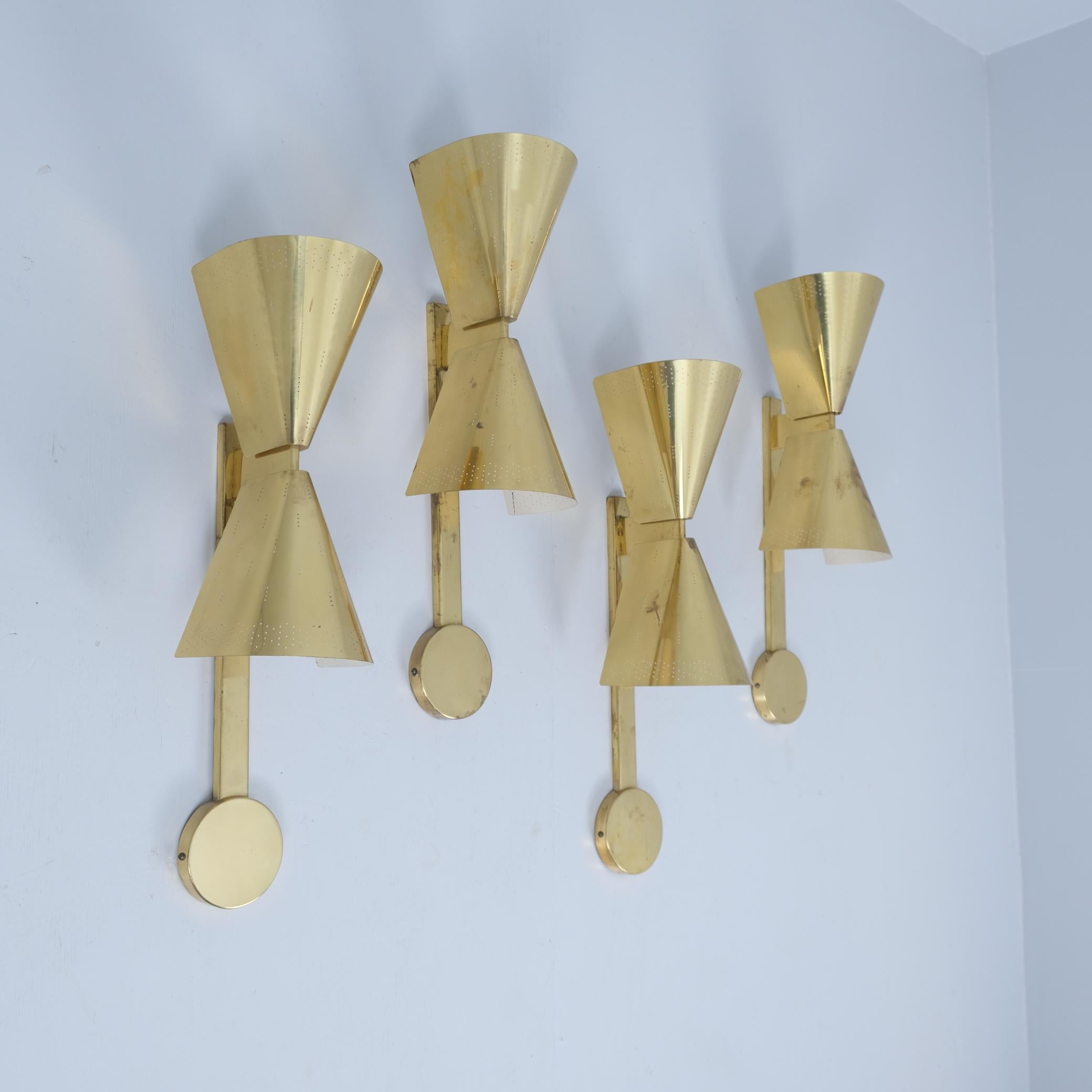 Finlandais Set of Four Paavo Tynell Commissioned Scones in Perforated Brass, Taito, 1950s en vente
