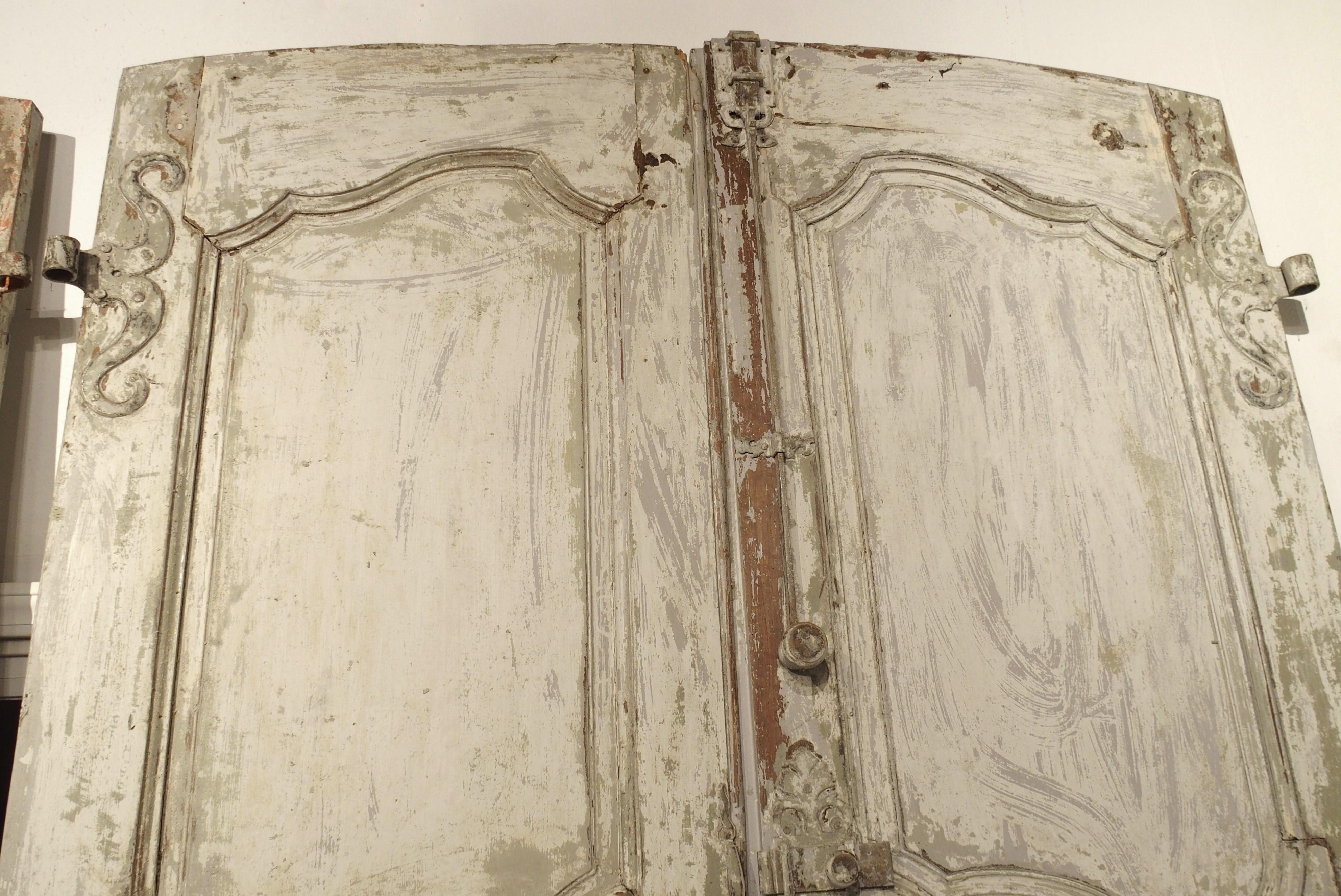 Conjunto de cuatro puertas interiores pintadas del siglo XVIII procedentes de Provenza, Francia 8