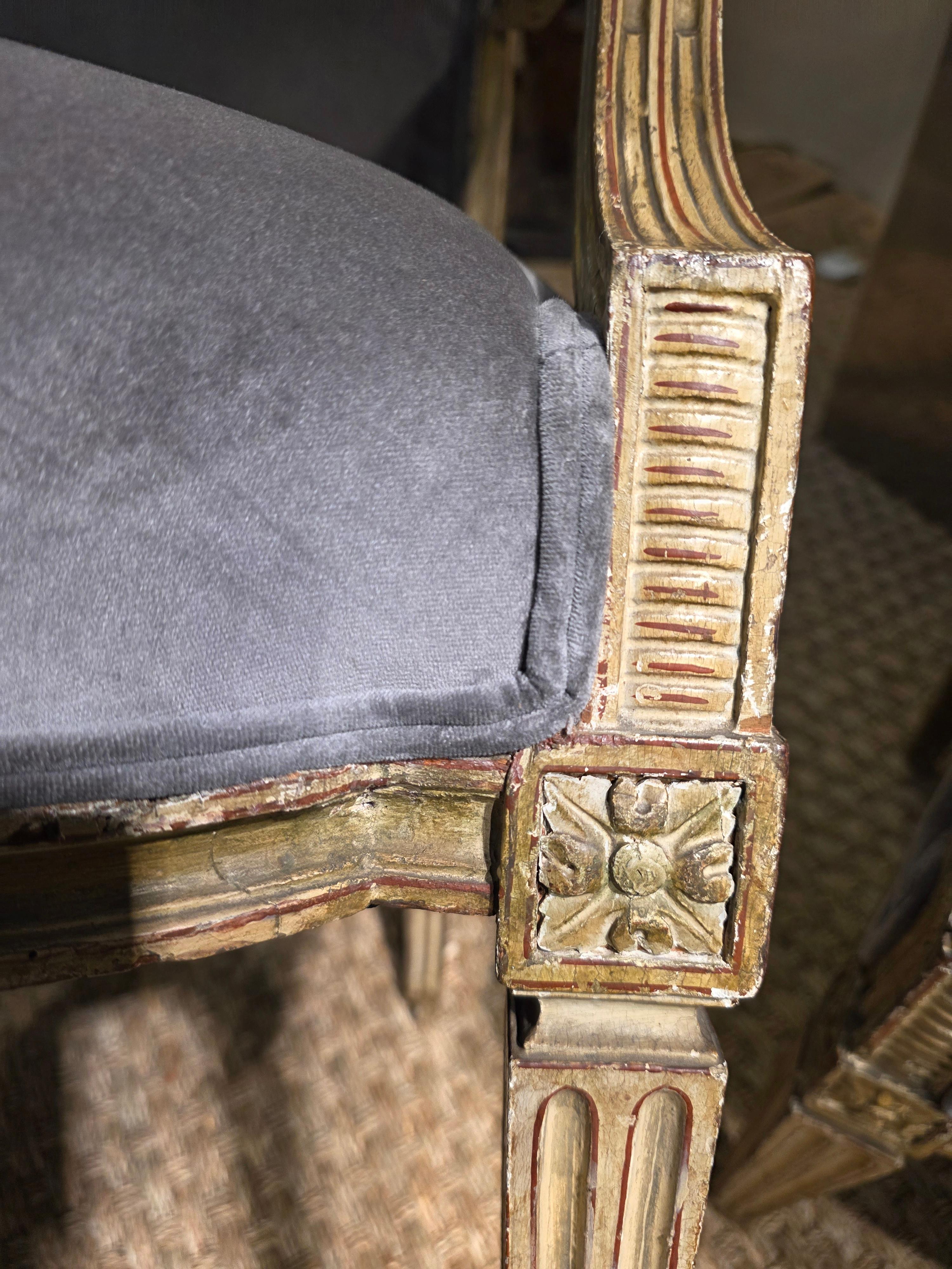 Set of Four Painted Neoclassical Armchairs 18th Century For Sale 6