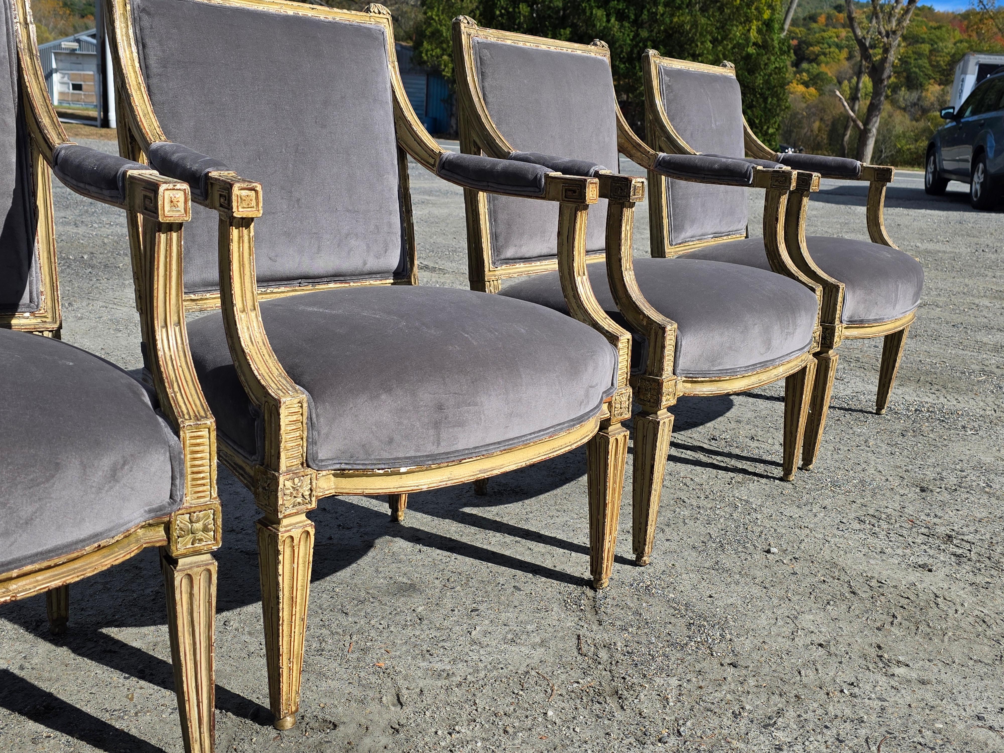 Set of Four Painted Neoclassical Armchairs 18th Century For Sale 8