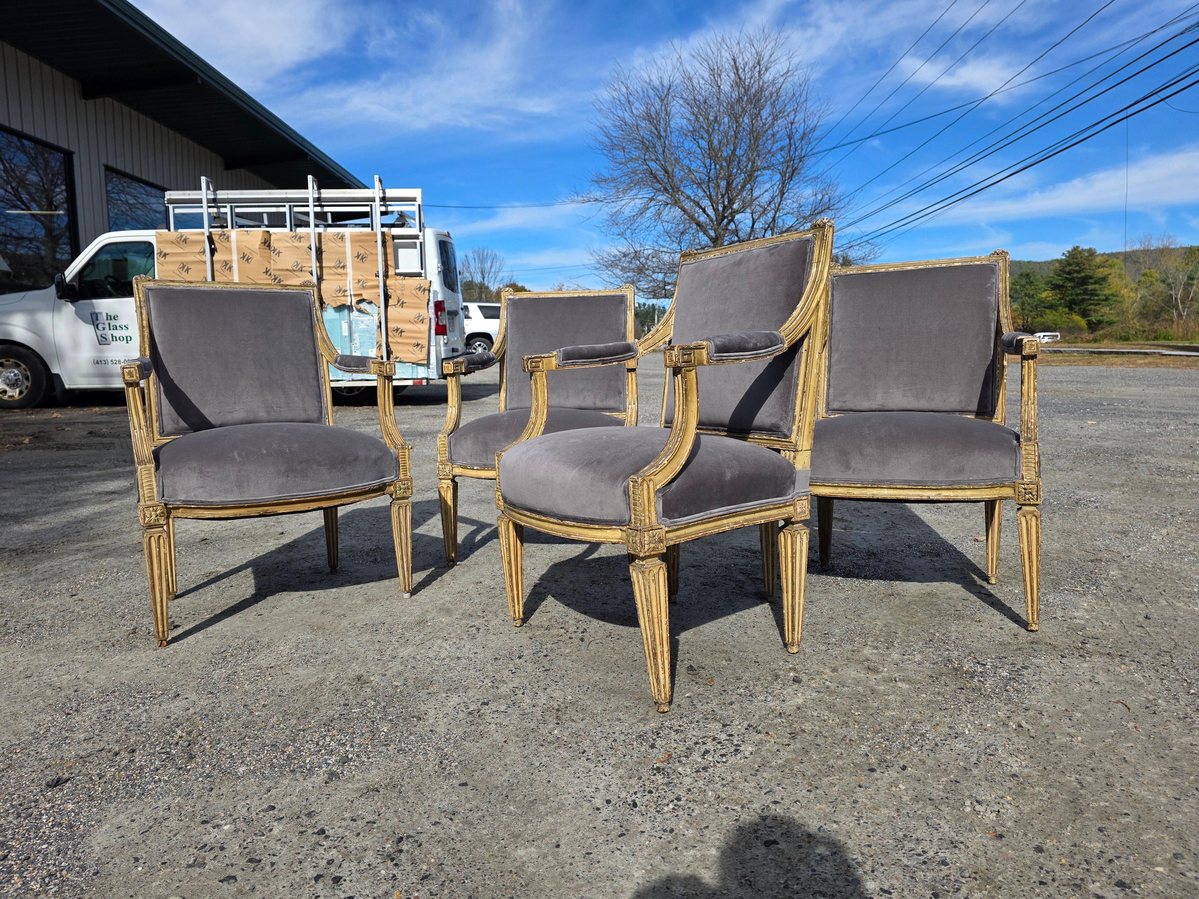 Set of Four Painted Neoclassical Armchairs 18th Century For Sale 12