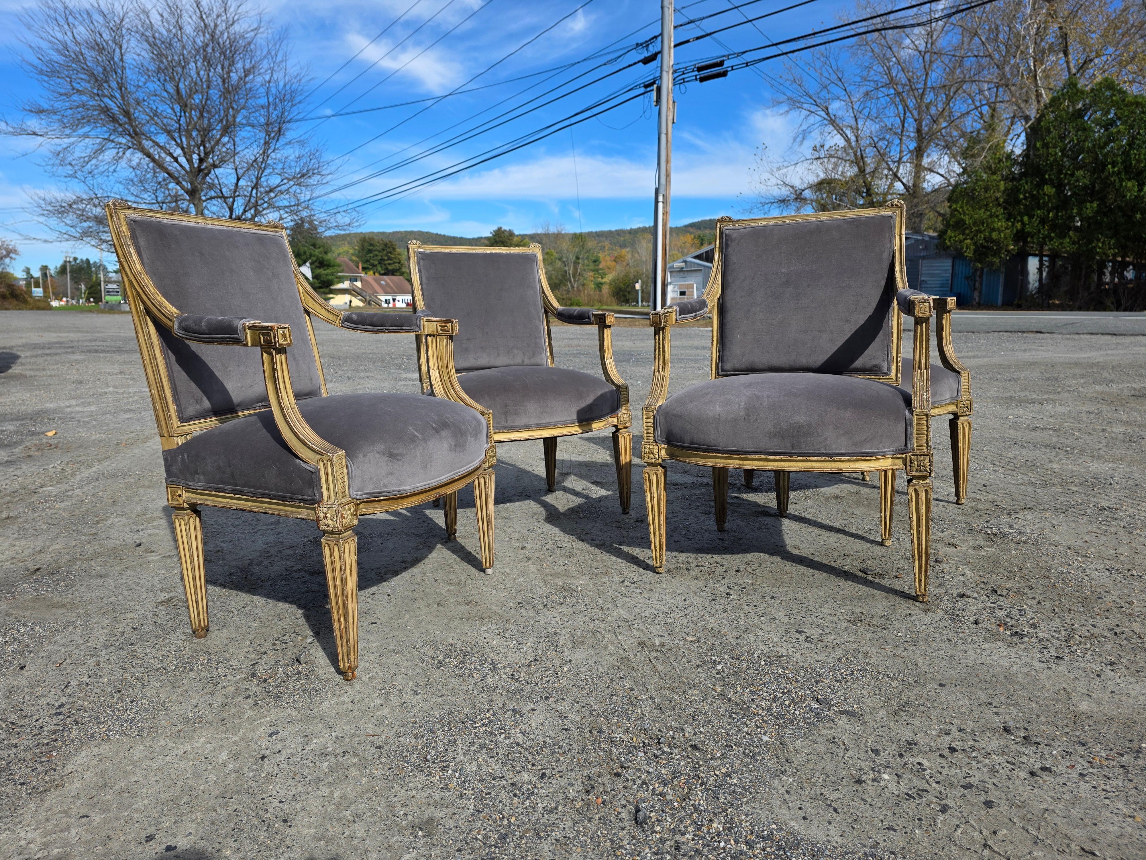 Wood Set of Four Painted Neoclassical Armchairs 18th Century For Sale