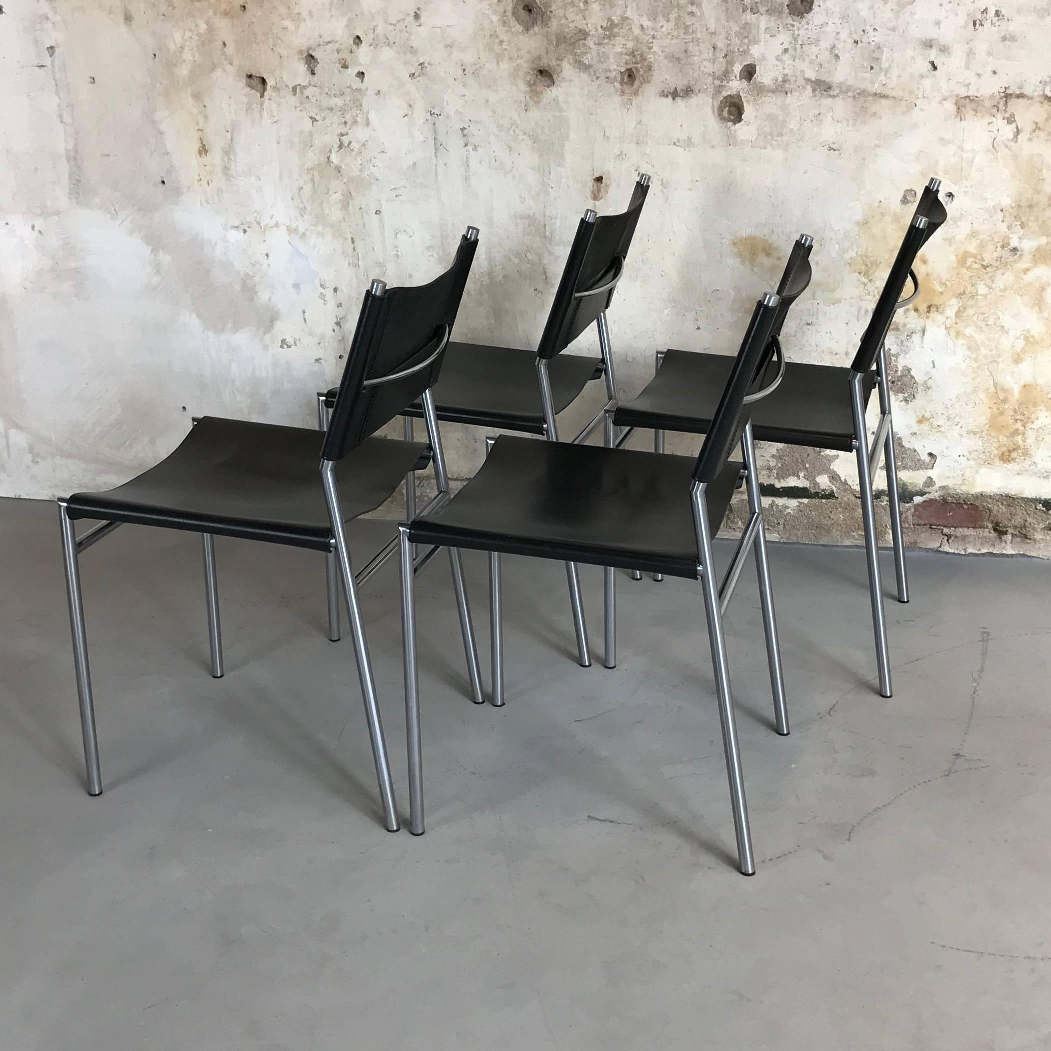 Mid-Century Modern Set of Four Patinated Saddle Leather Chairs, SE06, Martin Visser for 't Spectrum
