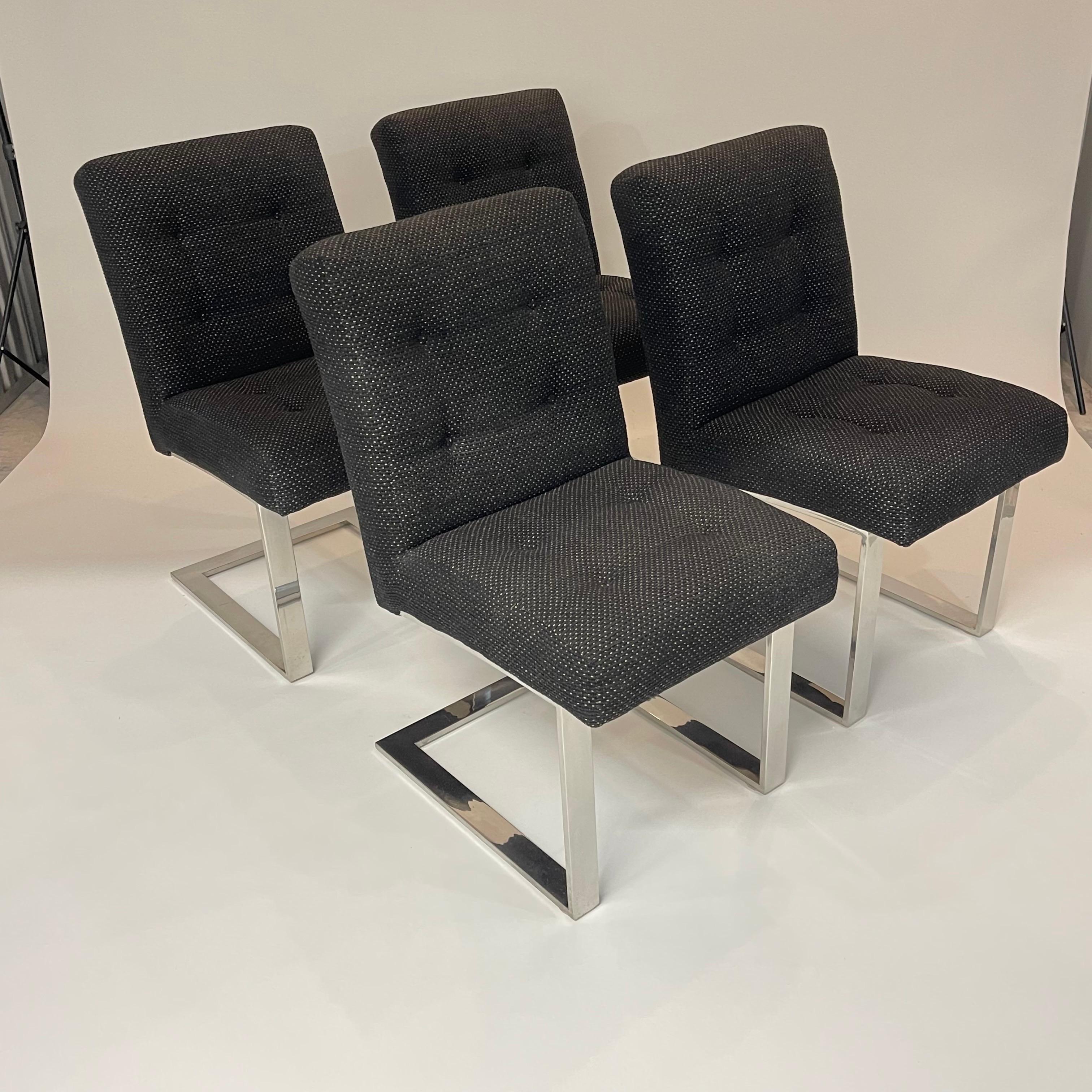 Mid-Century moderno Set di quattro sedie da pranzo a sbalzo in cromo Paul Evans Collection'S 77, USA 1977 in vendita