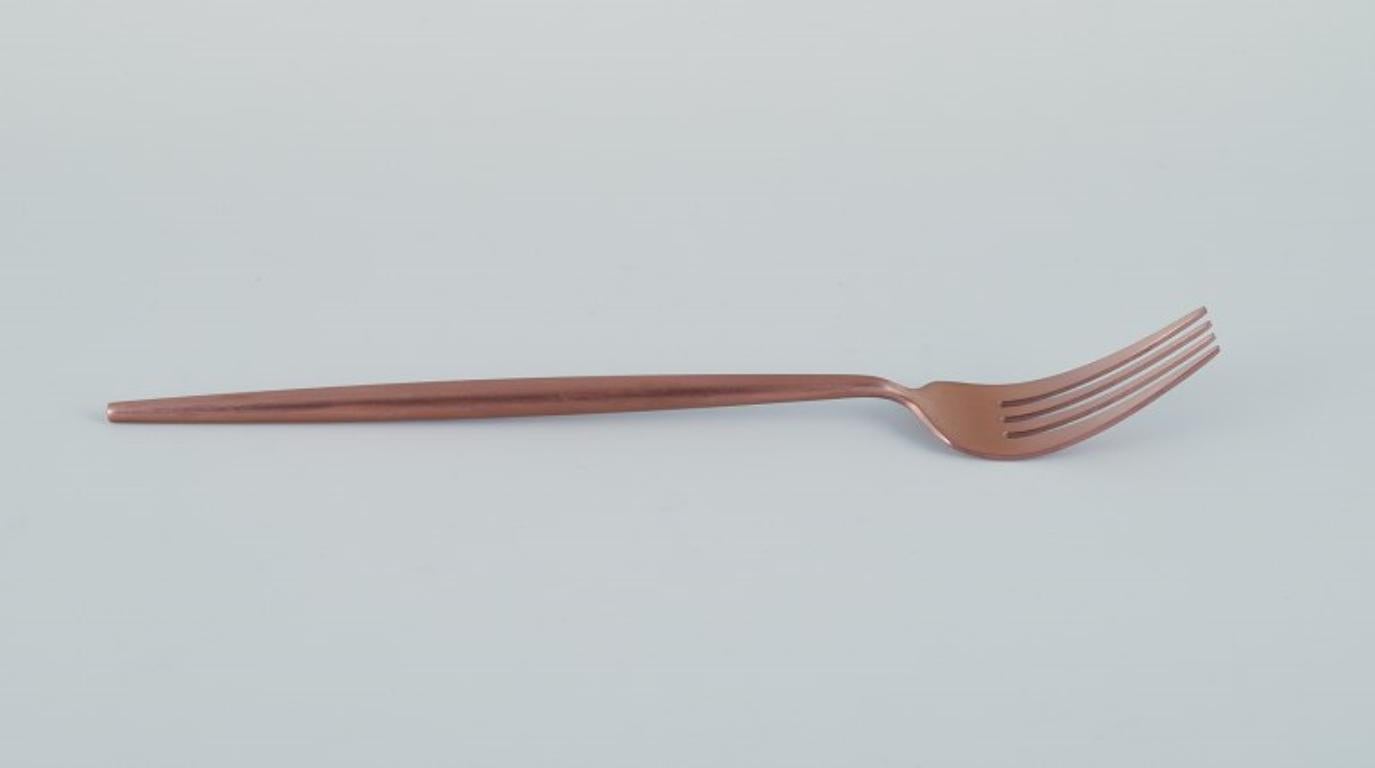 Juego de cubiertos modernistas para cuatro personas en latón. Diseño sueco. Sueco en venta