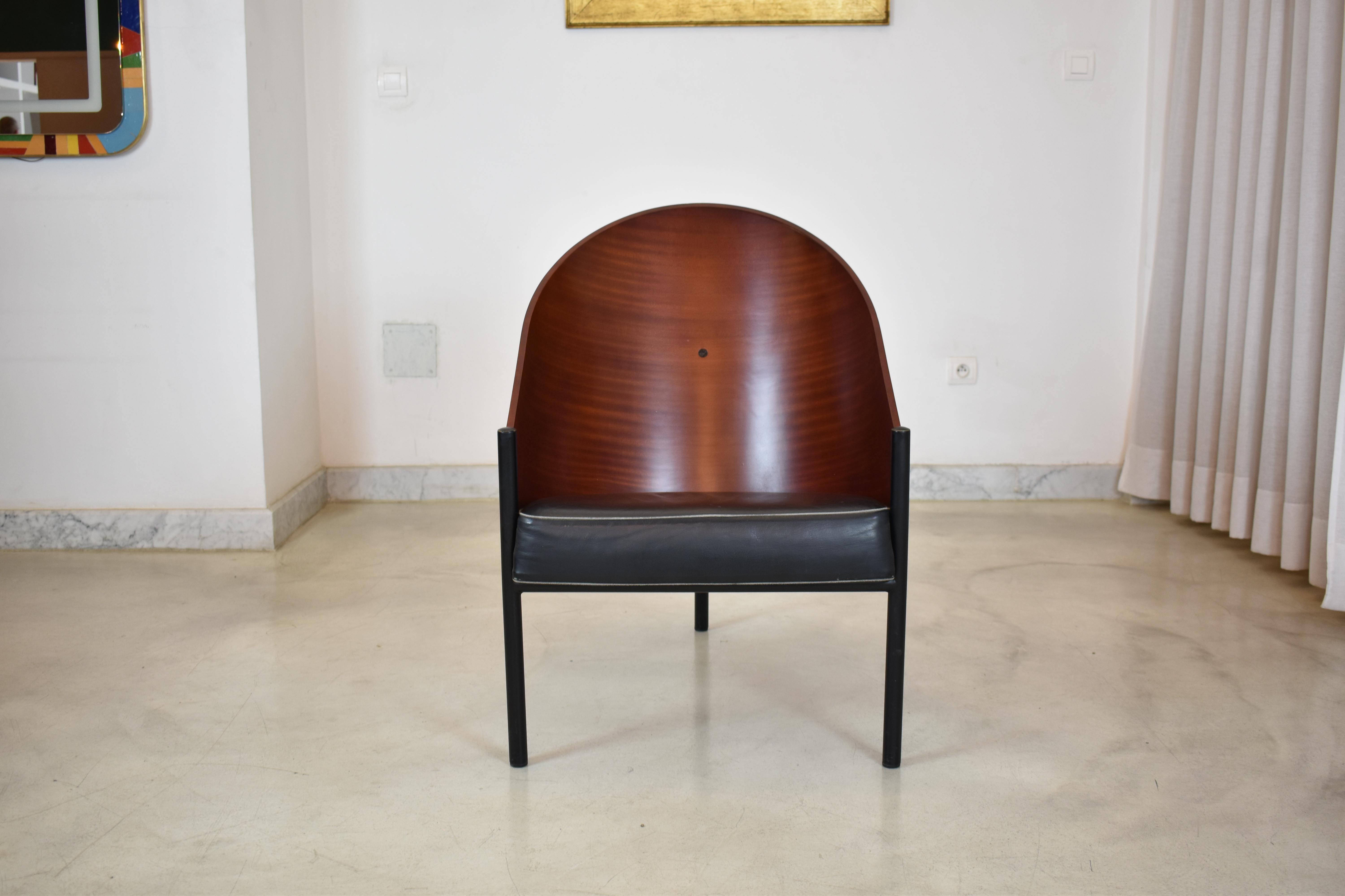 Laqué Ensemble de quatre fauteuils Philippe Starck, 1ère édition, Pratfall pour Driade, Italie, 1984 en vente