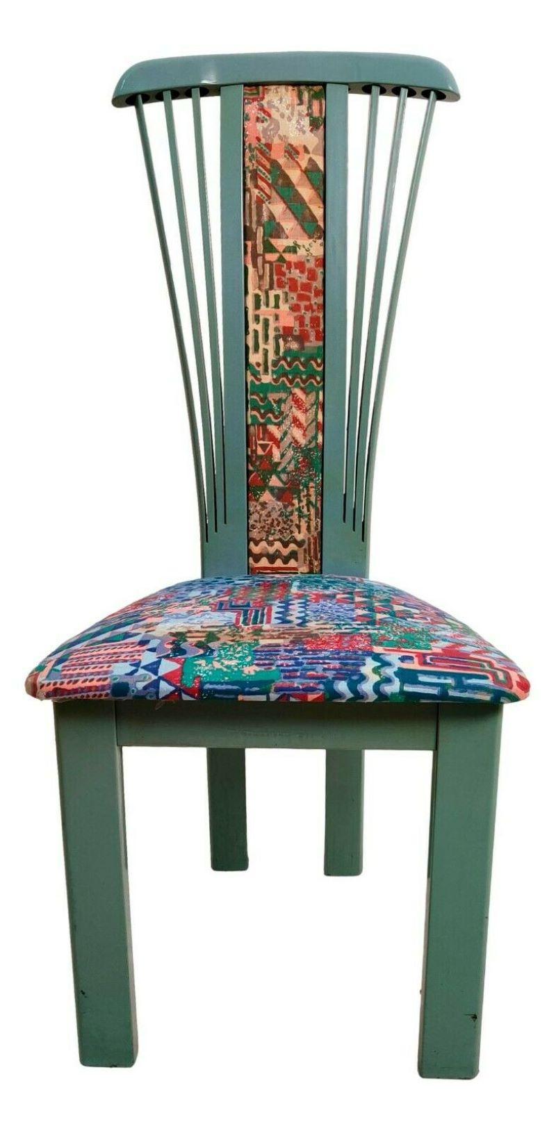 Satz von vier im Pierre Cardin-Stil entworfenen Stühlen, 1970er Jahre im Zustand „Gut“ im Angebot in taranto, IT