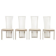 Ensemble de quatre chaises de salle à manger post-modernes Pietro Costantini laquées à l'huître