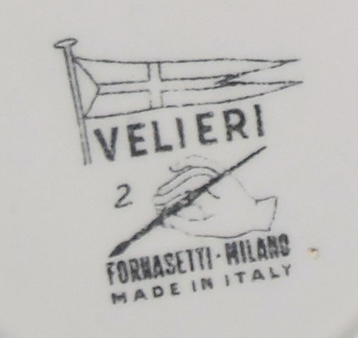 Set von vier Tellern „Velieri“ von Piero Fornasetti, 1960er Jahre im Zustand „Gut“ im Angebot in Roma, IT