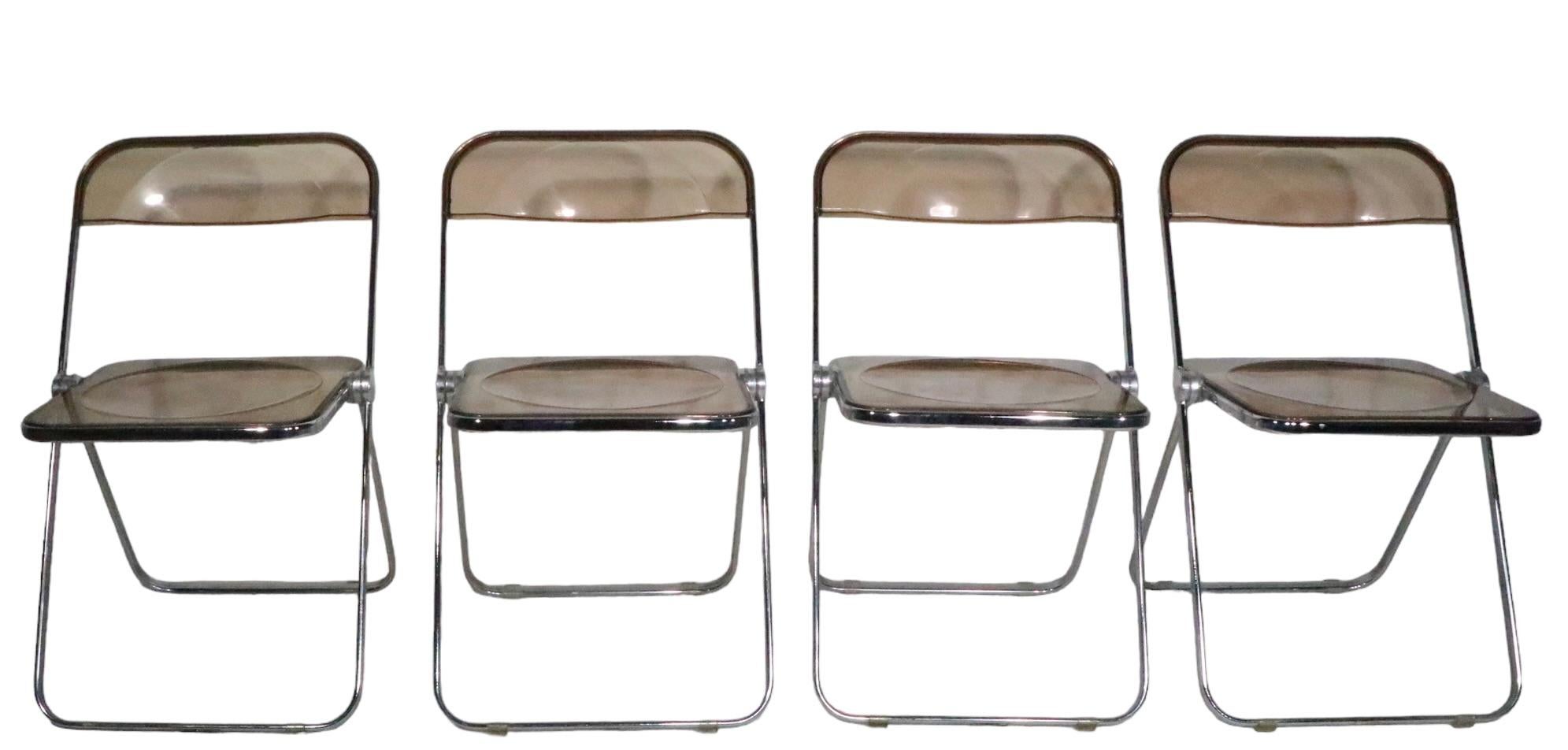 Set of Four Plia Folding Chairs by Giancarlo Piretti for Castelli, circa 1970s For Sale 9