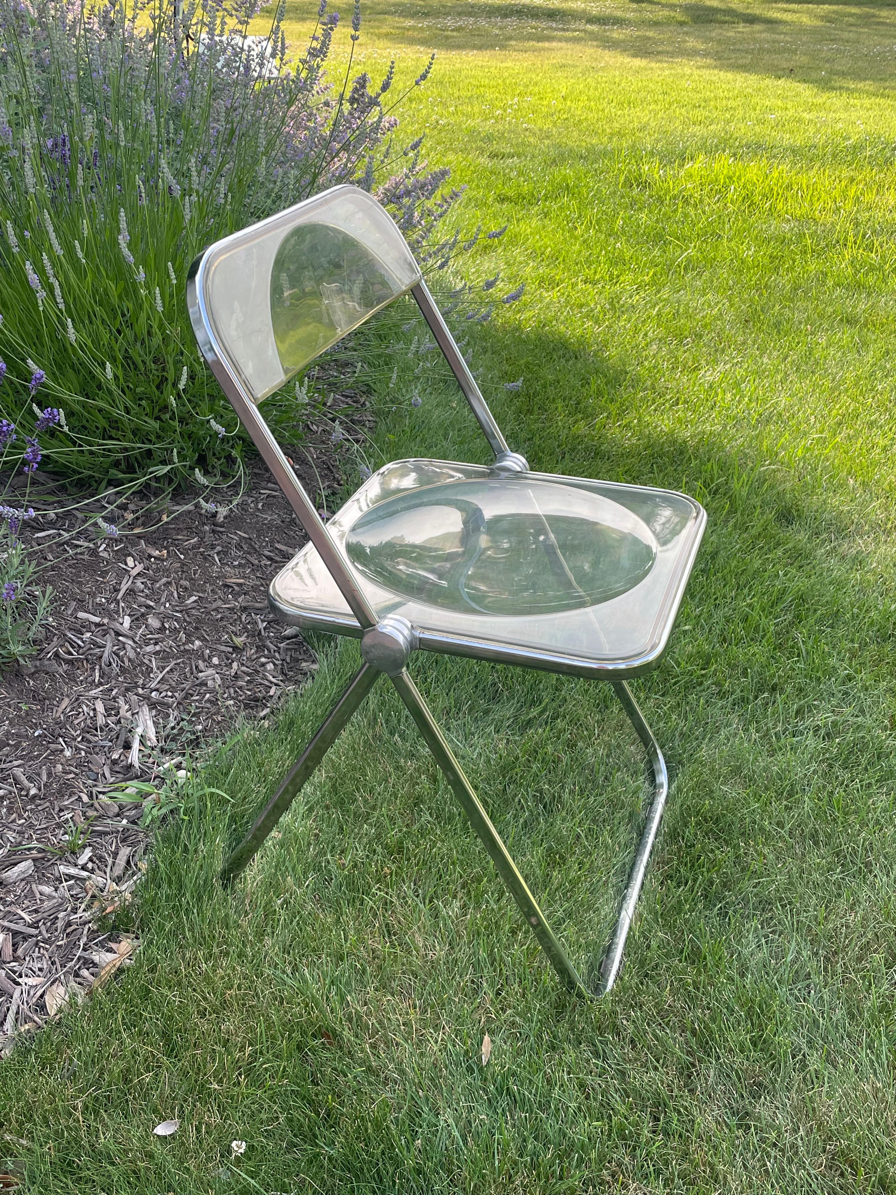 Set of Four Plia Lucite Italian Folding Chairs For Sale 5