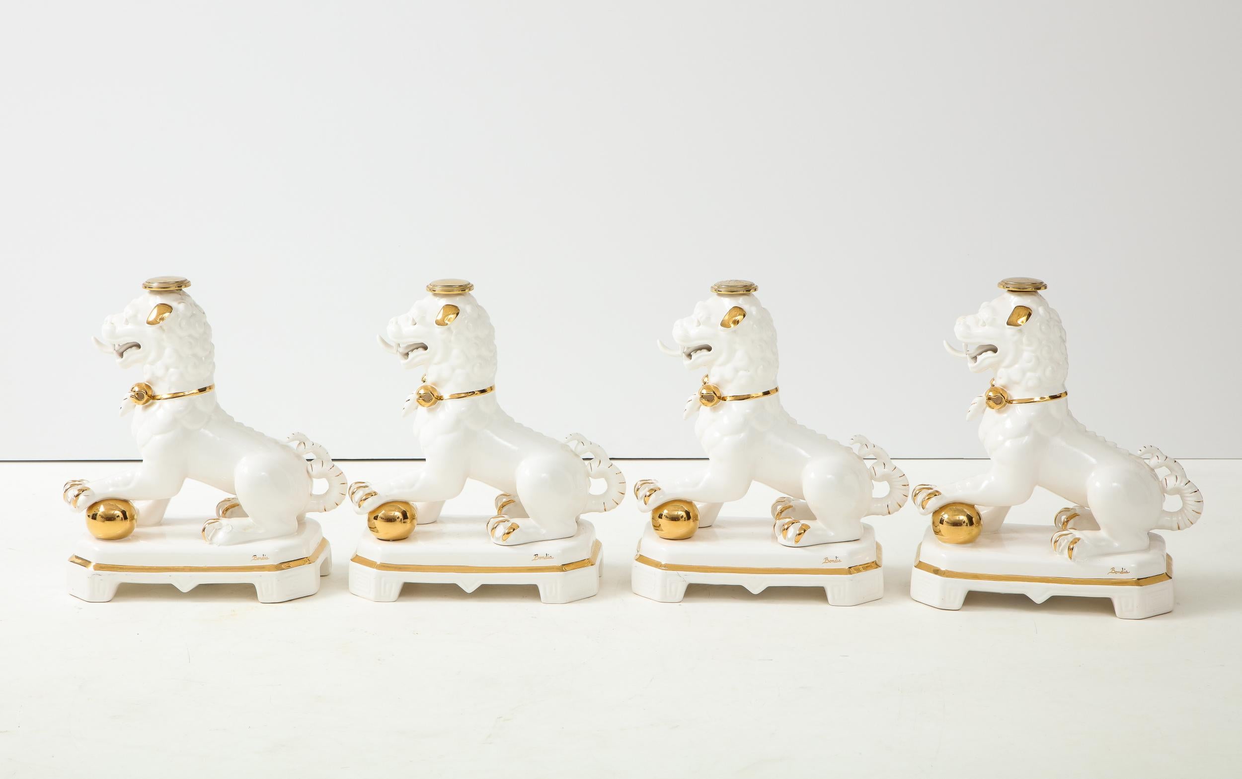 Set of Four Porcelain White & Gold Foo Dogs In Good Condition For Sale In South Salem, NY