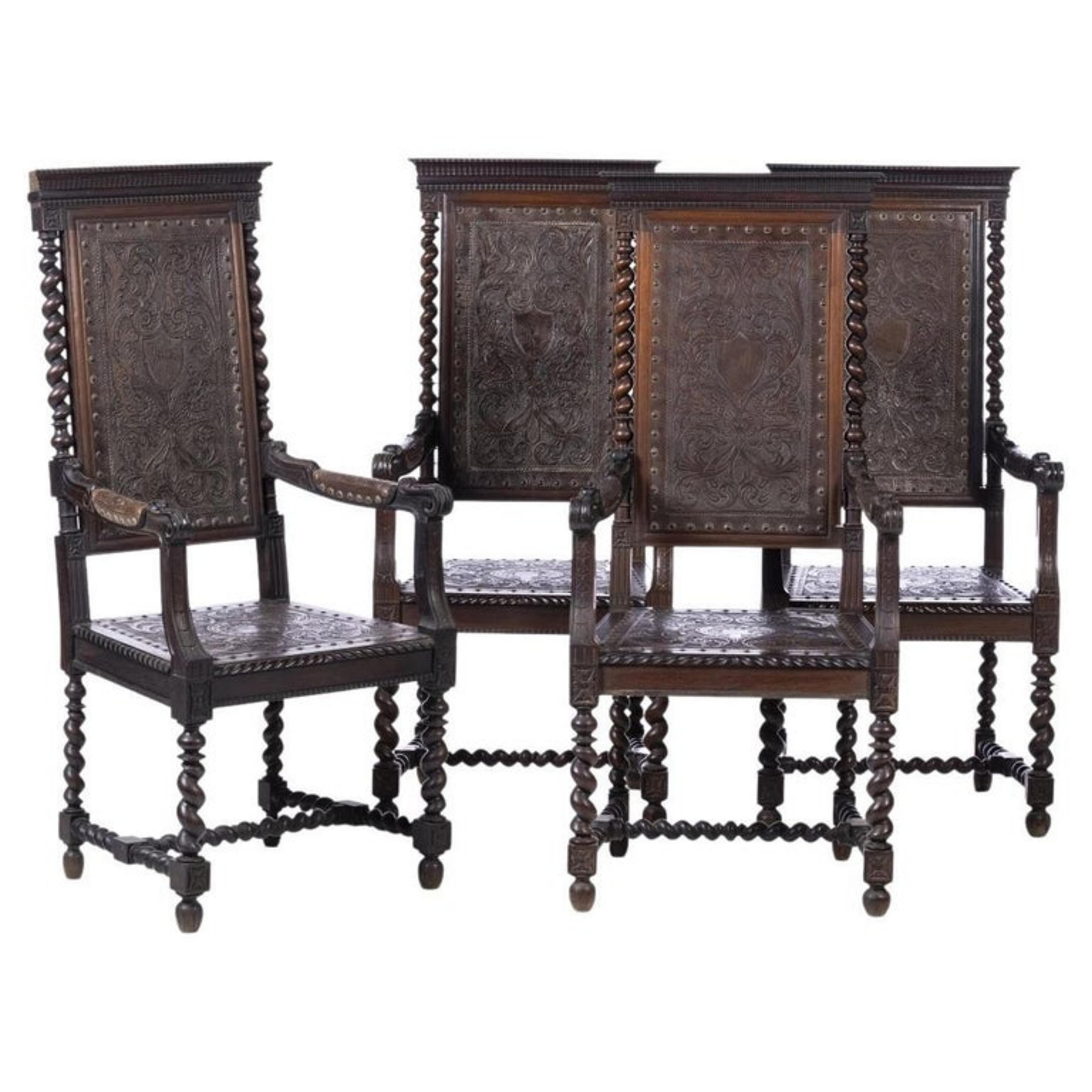 Set of Four Portuguese Armchairs from the 18th Century In Good Condition For Sale In Madrid, ES
