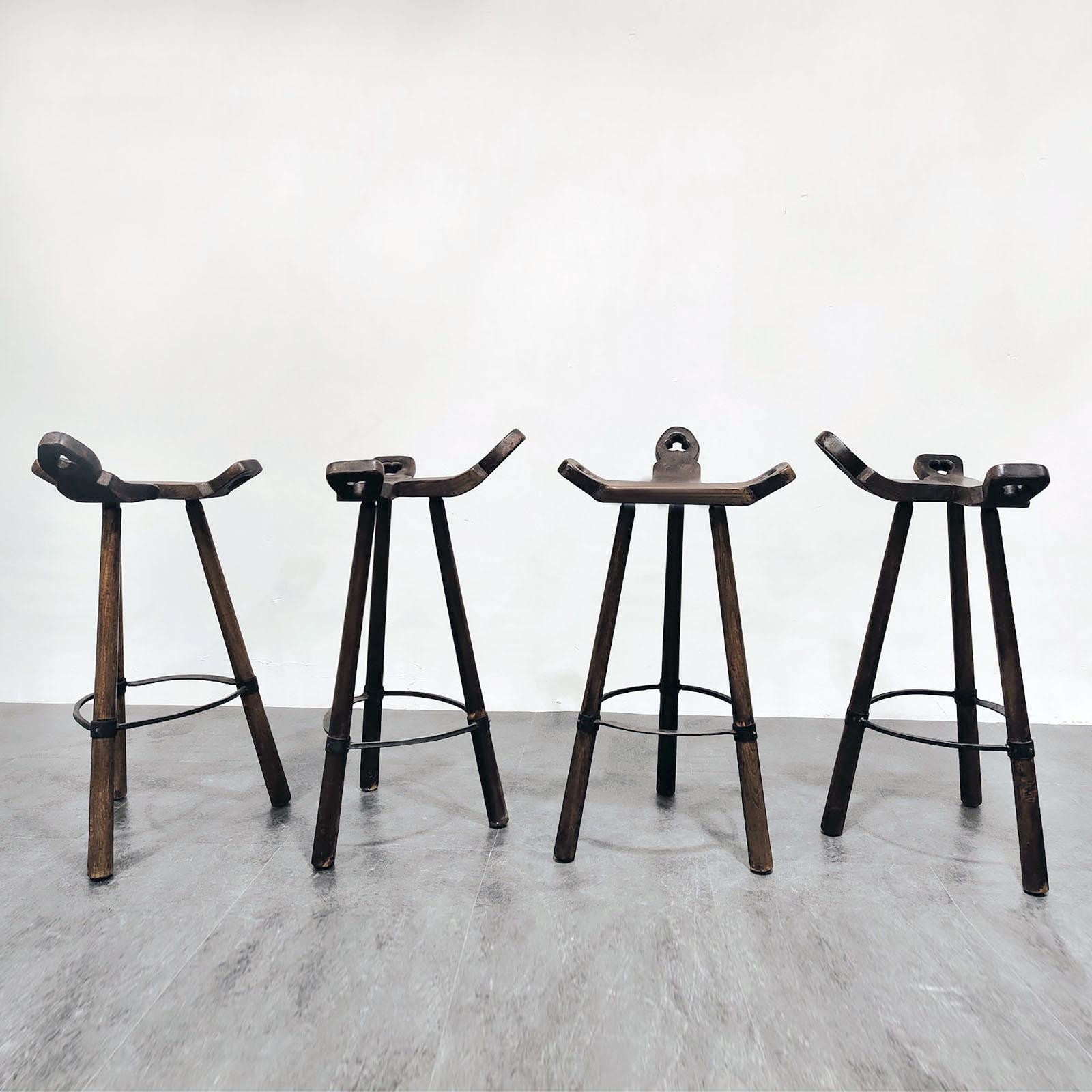 primitive bar stools