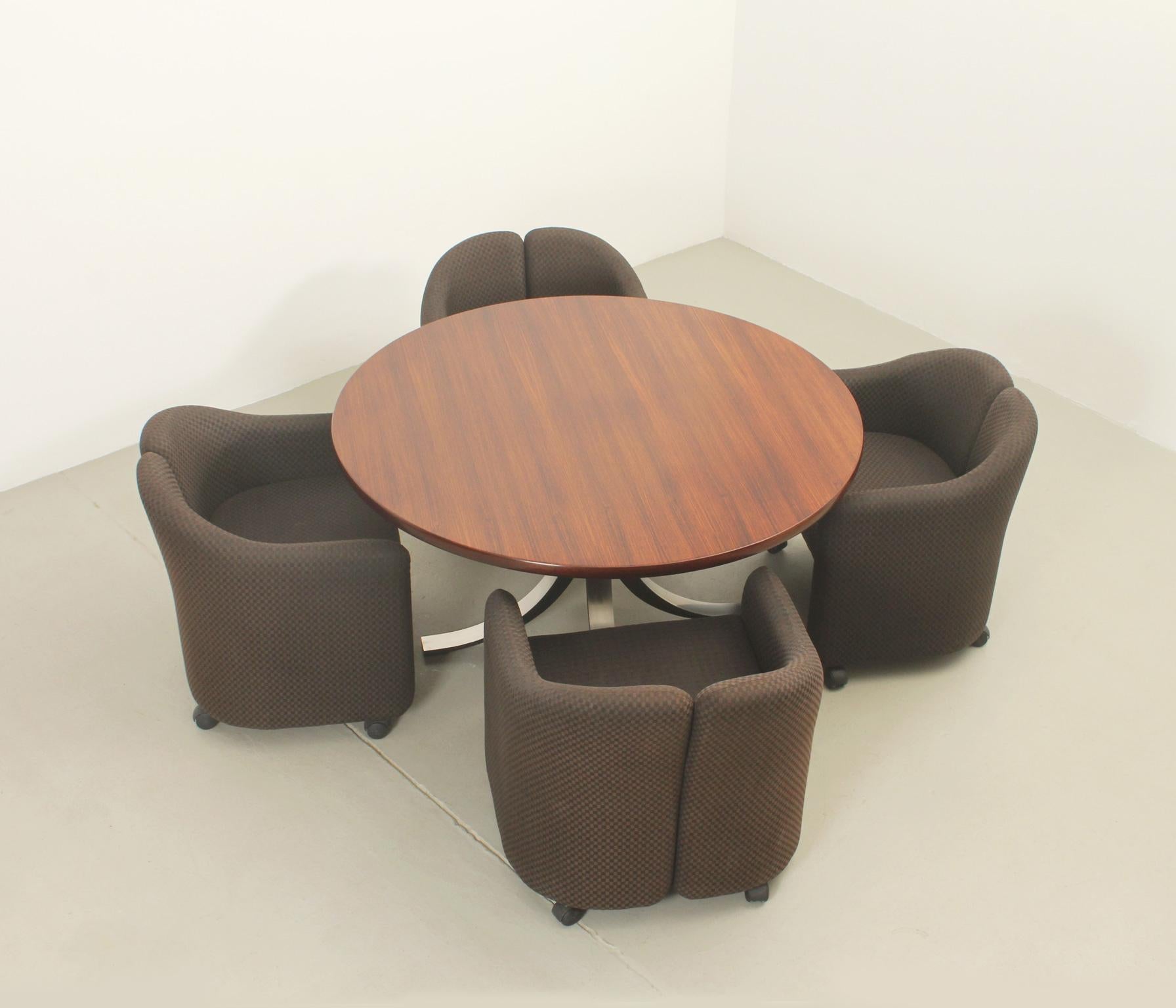 Set of Four PS142 Armchairs by Eugenio Gerli for Tecno, Italy For Sale 6