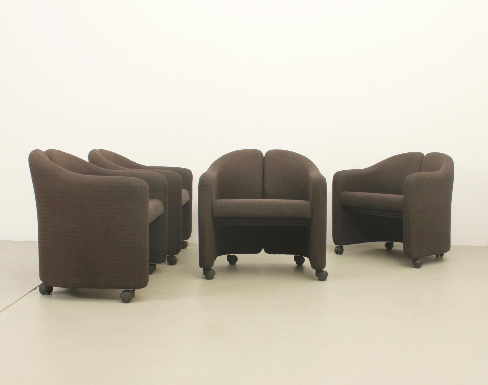 Set of Four PS142 Armchairs by Eugenio Gerli for Tecno, Italy For Sale 7