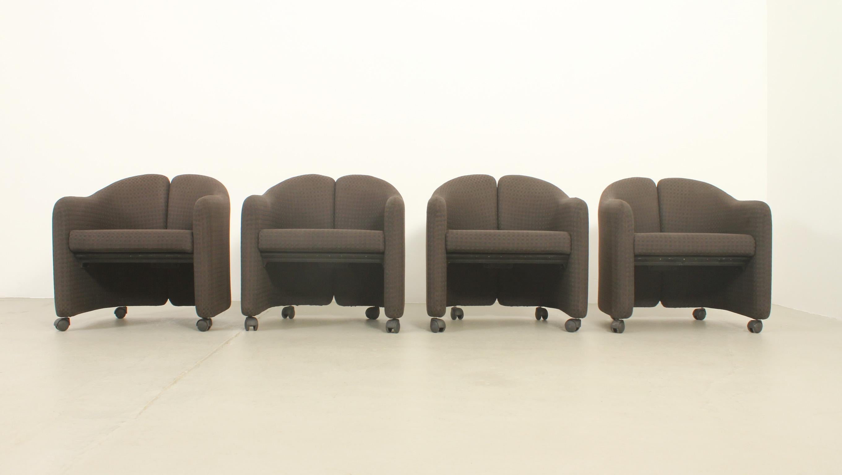 Mid-Century Modern Set of Four PS142 Armchairs by Eugenio Gerli for Tecno, Italy For Sale