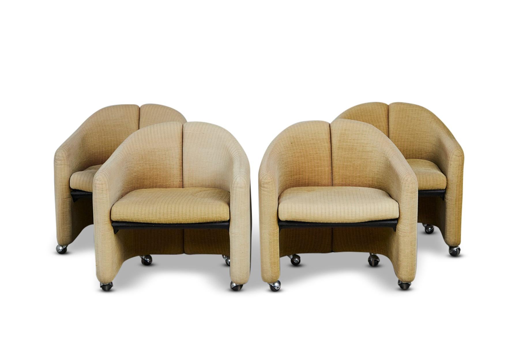 Set of 4 Ps142 Lounge Chairs by Eugenio Gerli for Tecno In Good Condition For Sale In Berkeley, CA