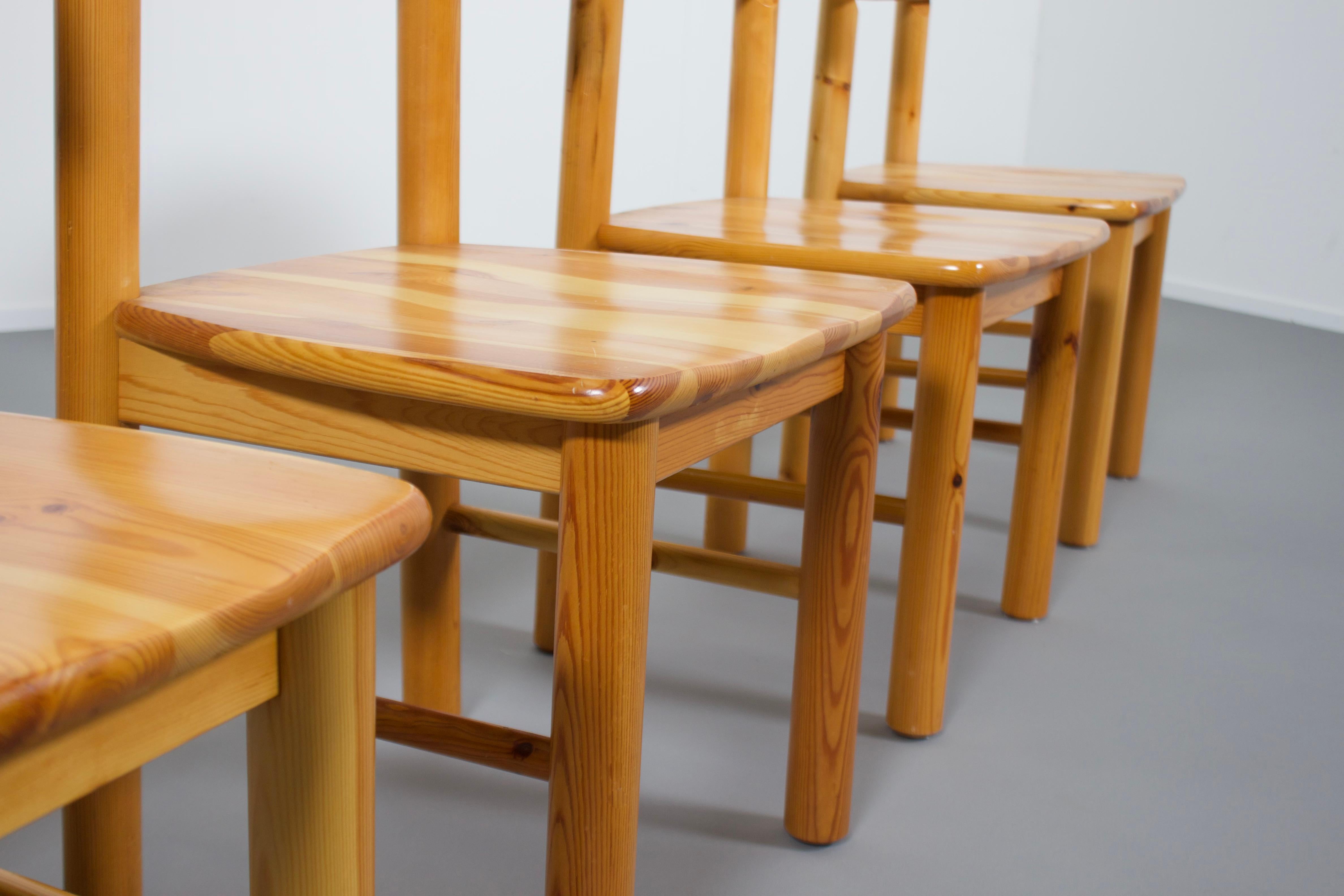 Mid-Century Modern Set of Four Rainer Daumiller Pine Wood Dining Chairs, 1970s For Sale