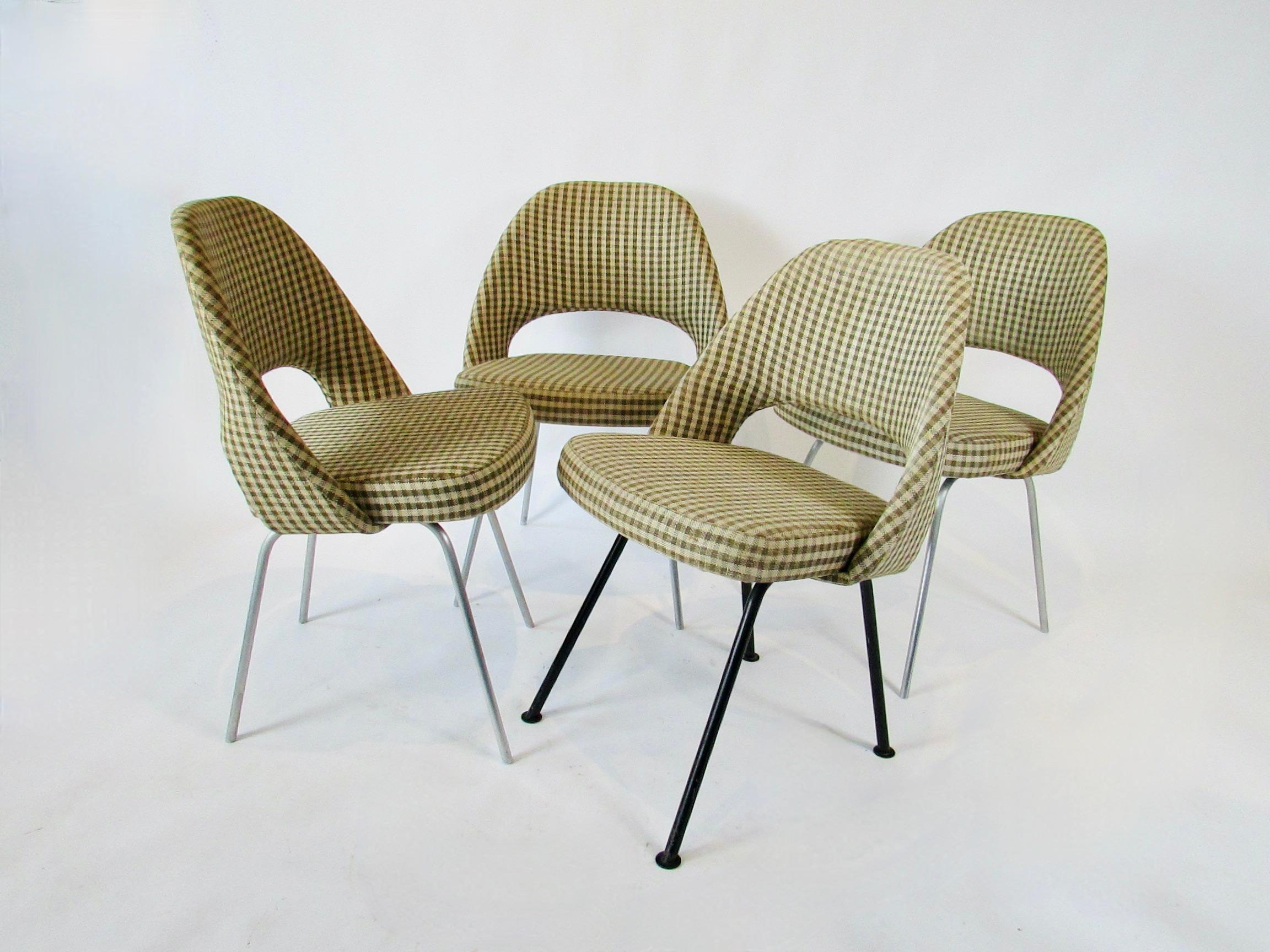 Aluminum Set of Four Rare Early Production Eero Saarinen for H.G. Knoll Dining Chairs For Sale