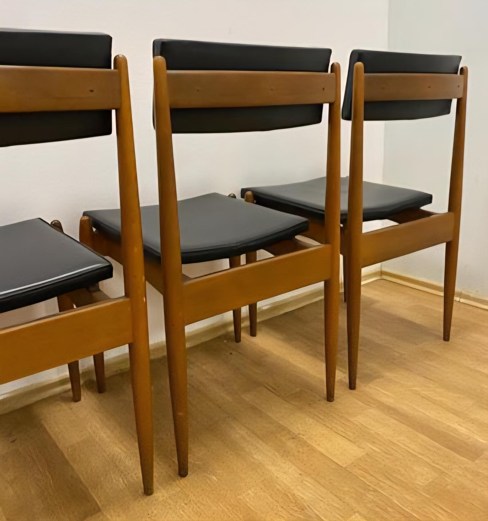 Ensemble de quatre chaises de salle à manger rares du milieu du siècle, Danemark, années 1970 Bon état - En vente à Praha, CZ