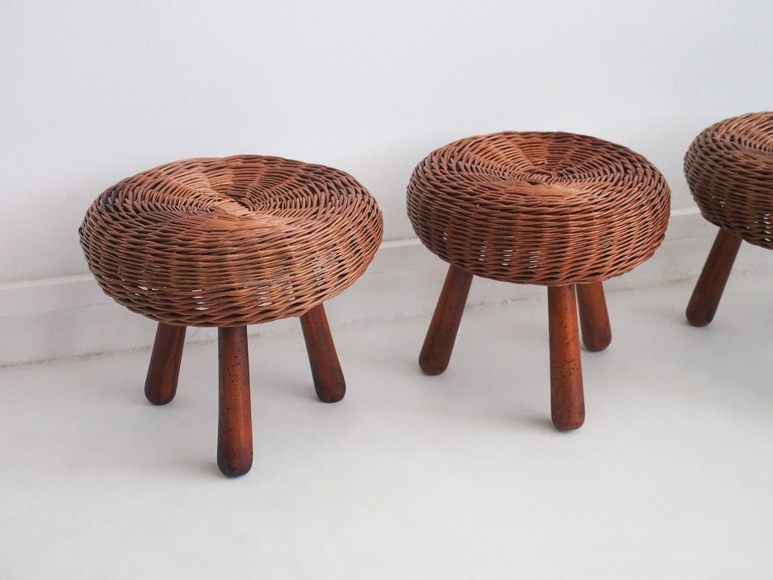 Set of Four Rattan and Beech Stools by Tony Paul In Good Condition In Madrid, ES