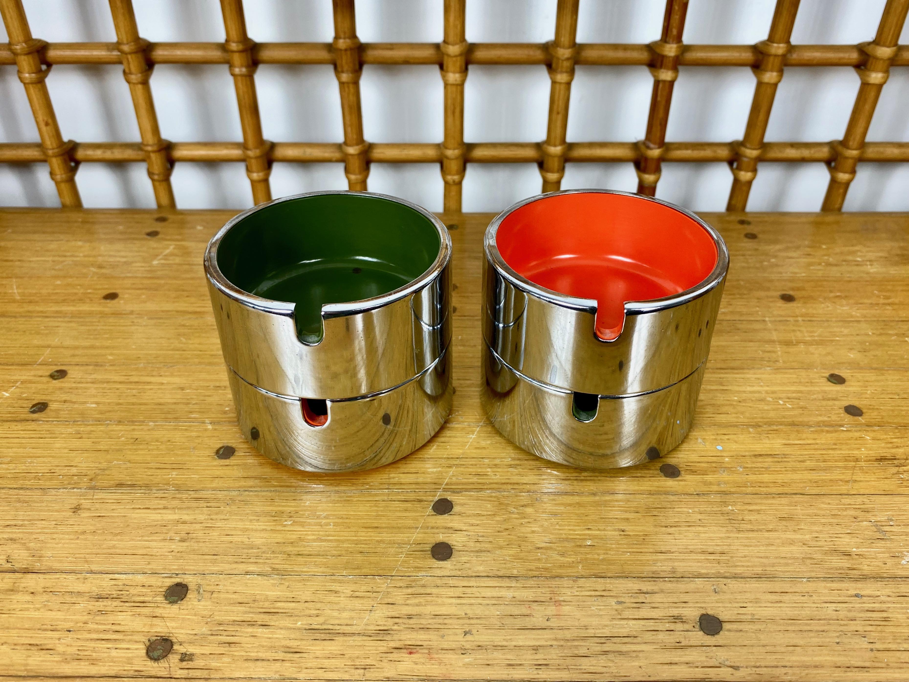Mid-Century Modern Set of Four Red and Green Tower Ashtray by Isamu Kenmochi 'Signed', 1960s