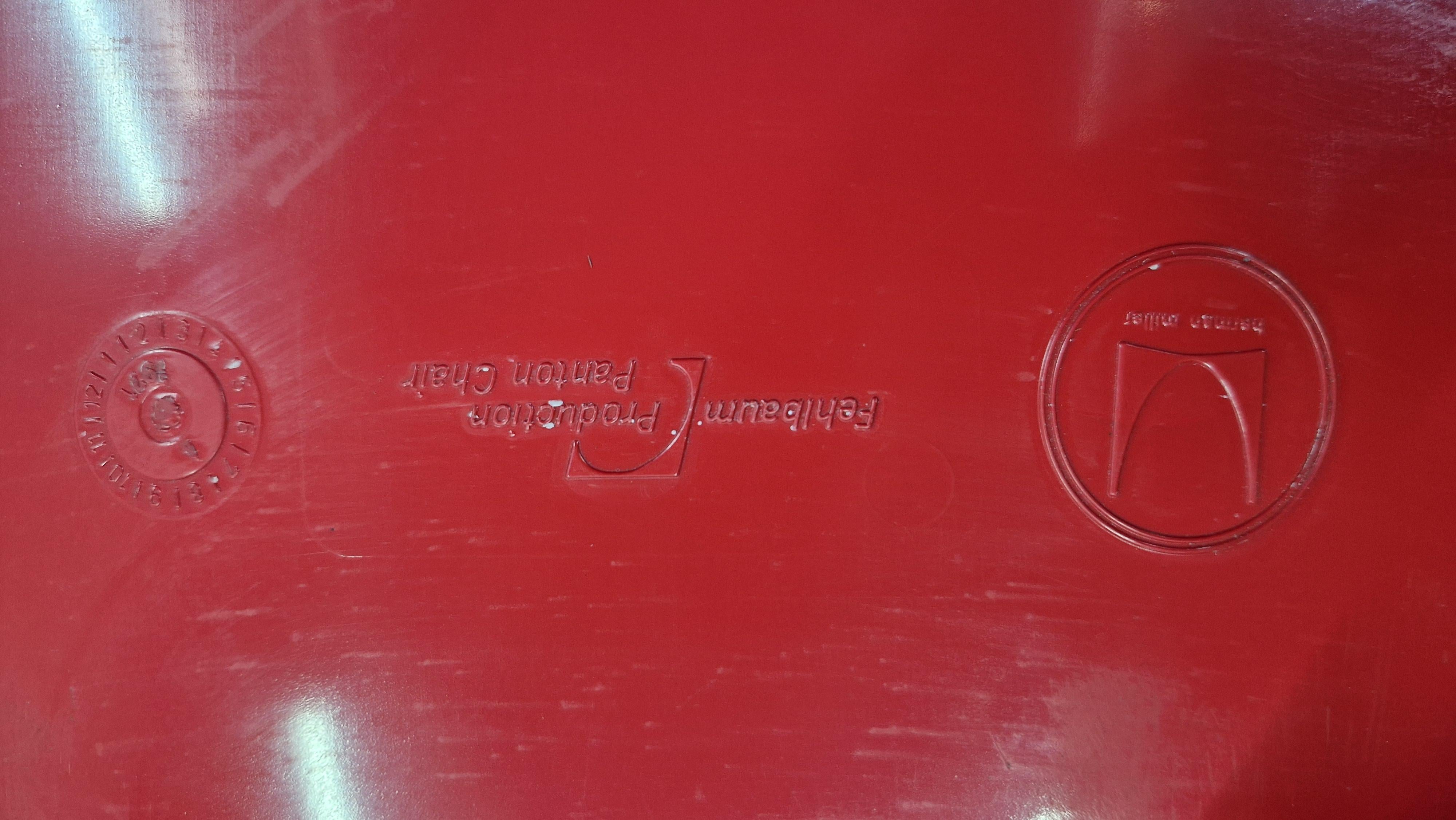Set di quattro sedie rosse di Verner Panton per Herman Miller/Fehlbaum, anni '70 in vendita 6