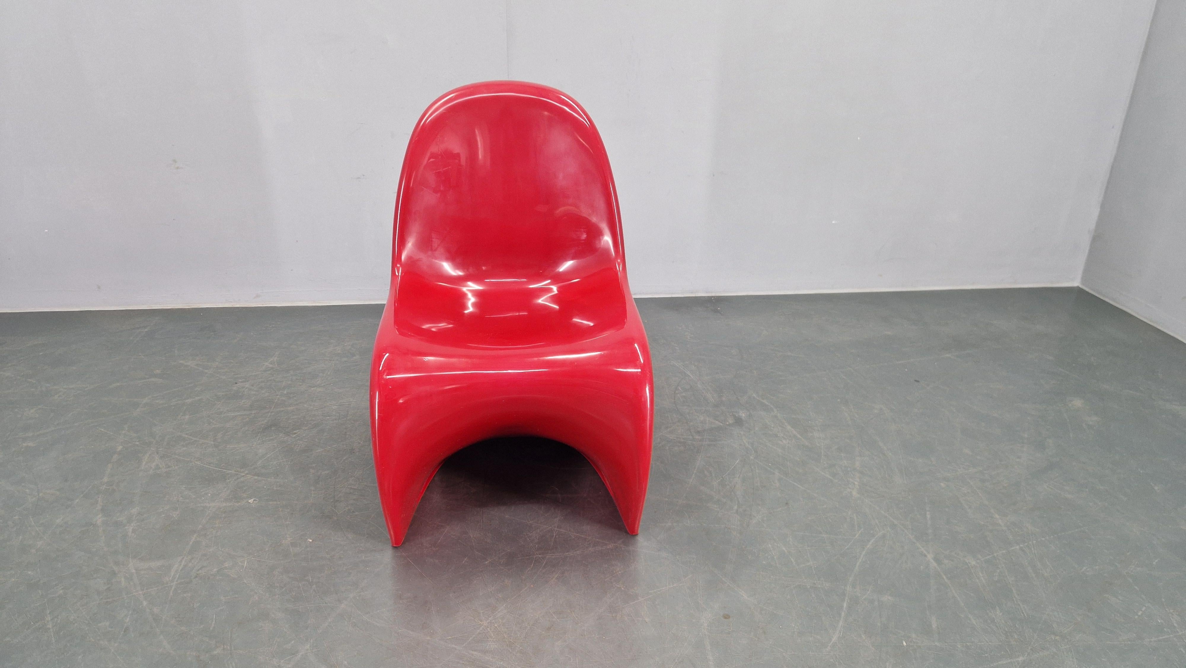 Mid-Century moderno Set di quattro sedie rosse di Verner Panton per Herman Miller/Fehlbaum, anni '70 in vendita
