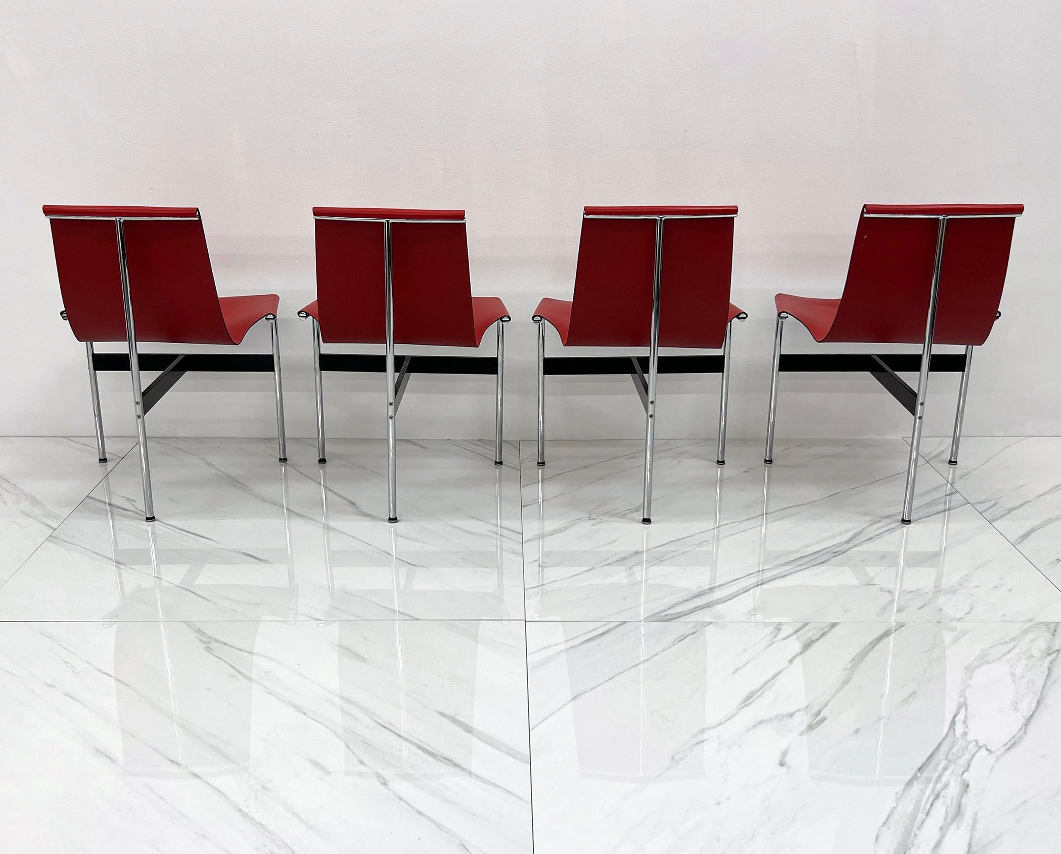 Ensemble de quatre chaises T en cuir rouge Katavolos & Littell & Kelley en vente 2