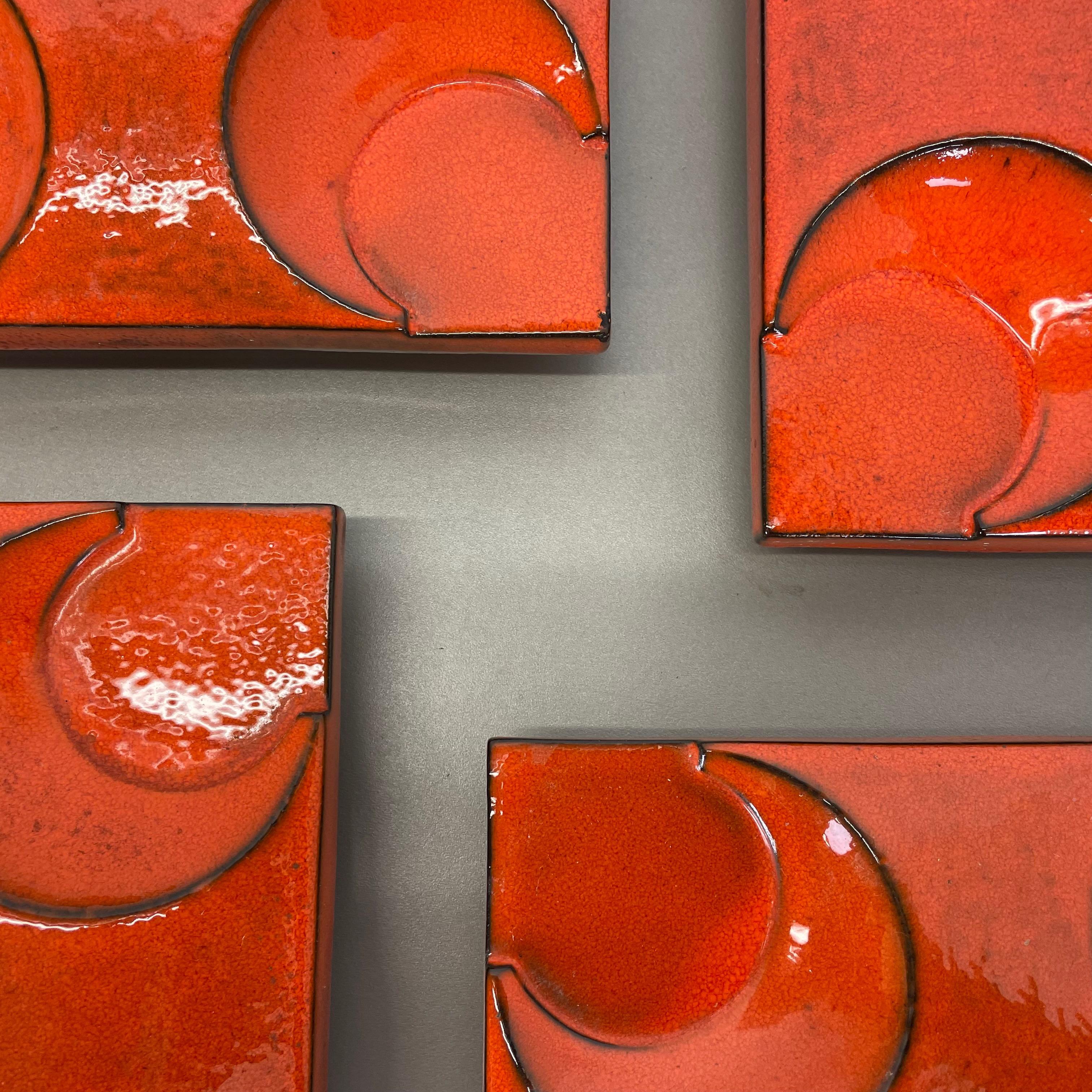 Ensemble de quatre lampes murales en céramique rouge-orange Fat Lava par Pan Ceramics Allemagne 1970 Bon état - En vente à Kirchlengern, DE