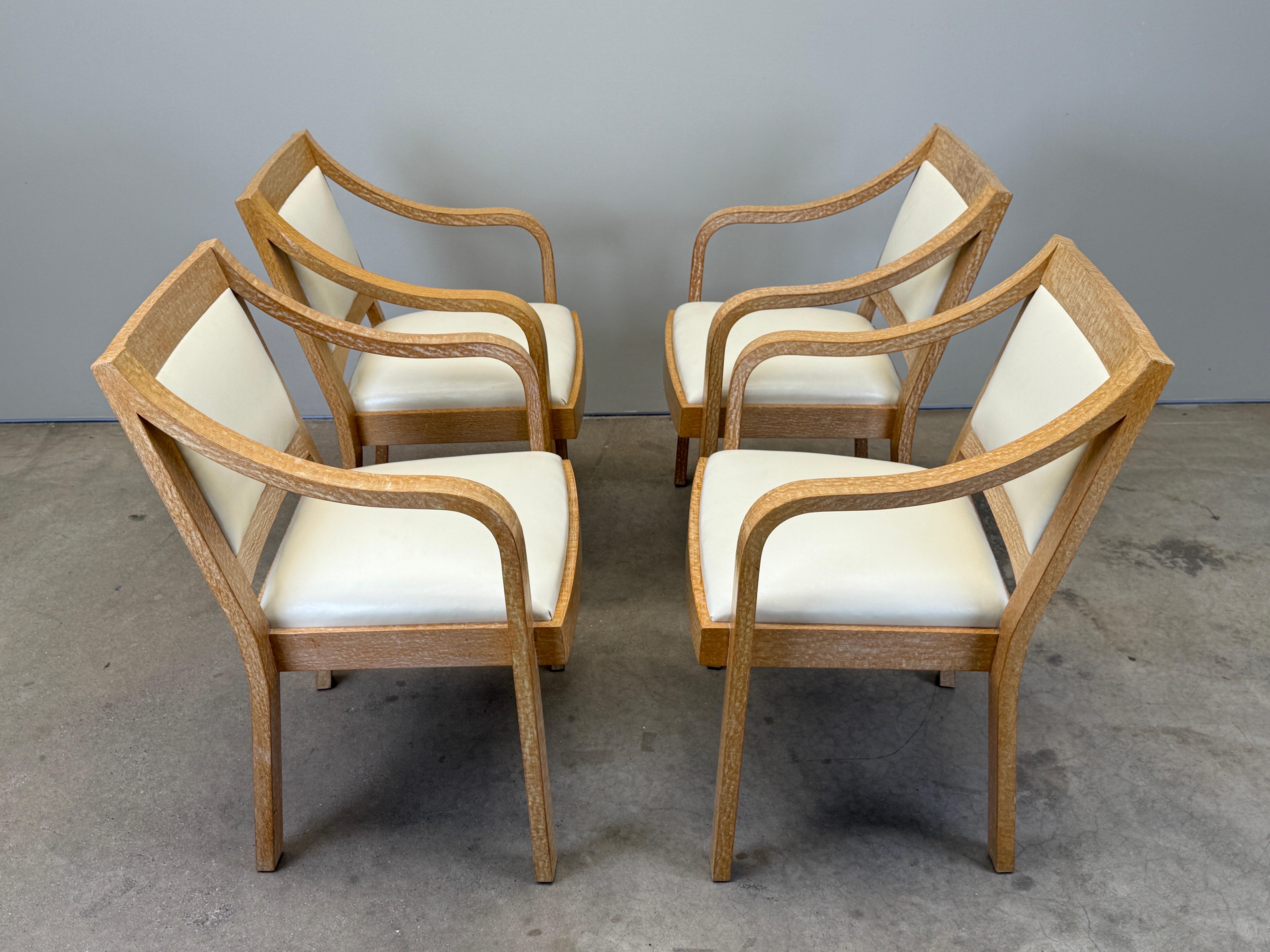 Juego de cuatro sillones 