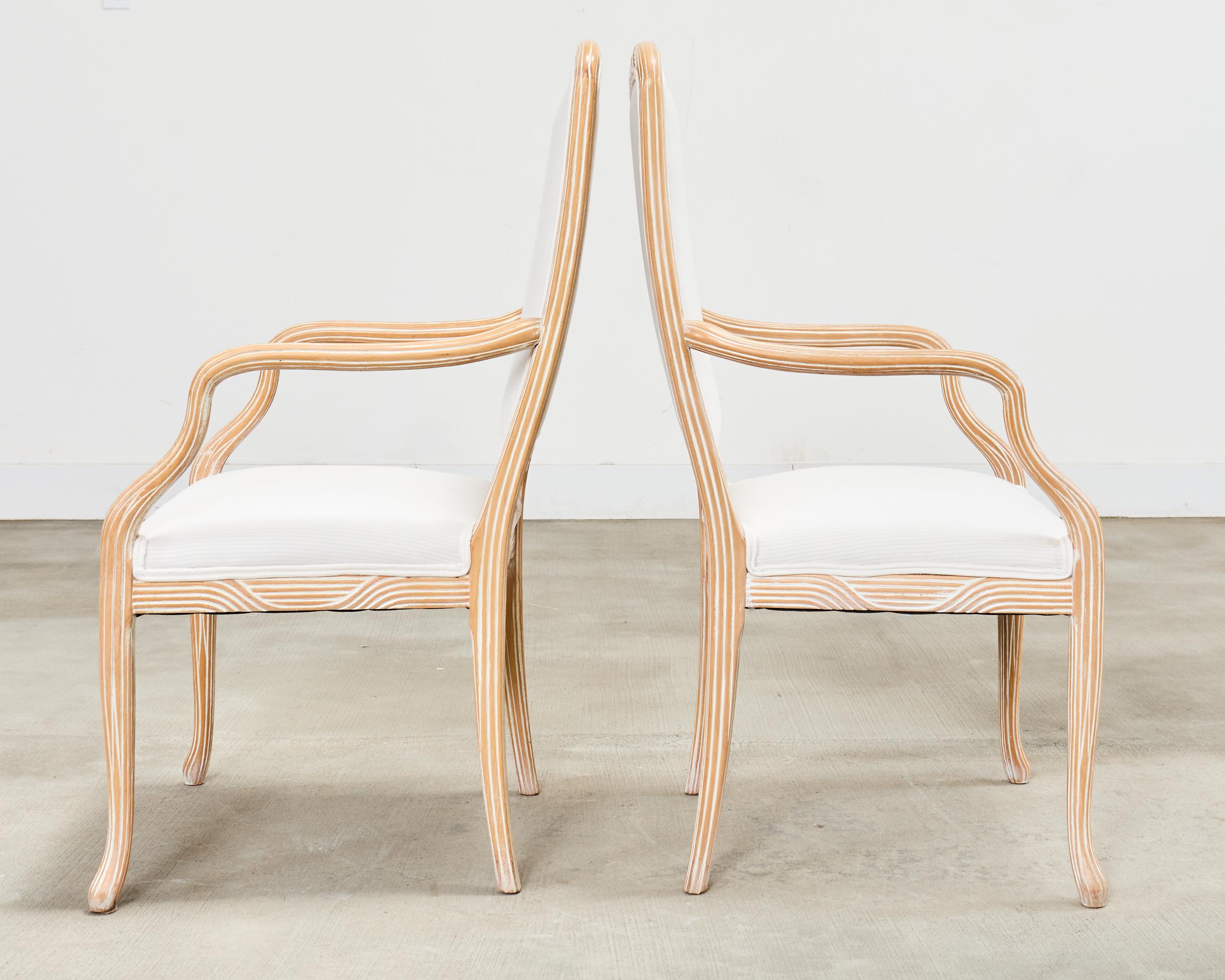 Juego de cuatro sillas de comedor de abedul rubio cerúleo estilo Regencia en venta 4