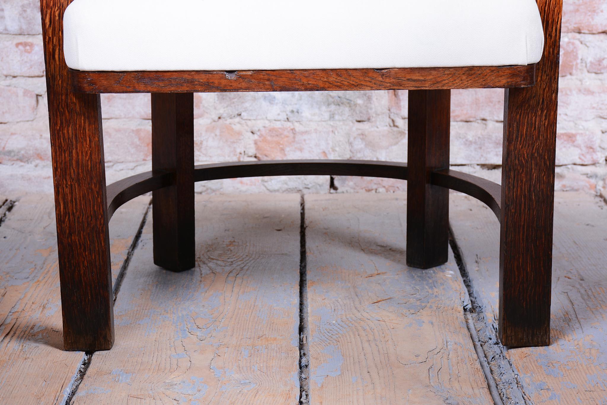 Juego de cuatro sillones art déco restaurados, de O. Wagner, roble, Austria, década de 1910 en venta 5