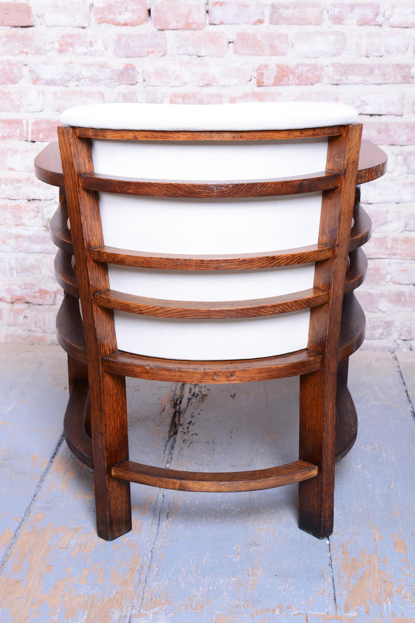 Juego de cuatro sillones art déco restaurados, de O. Wagner, roble, Austria, década de 1910 en venta 1