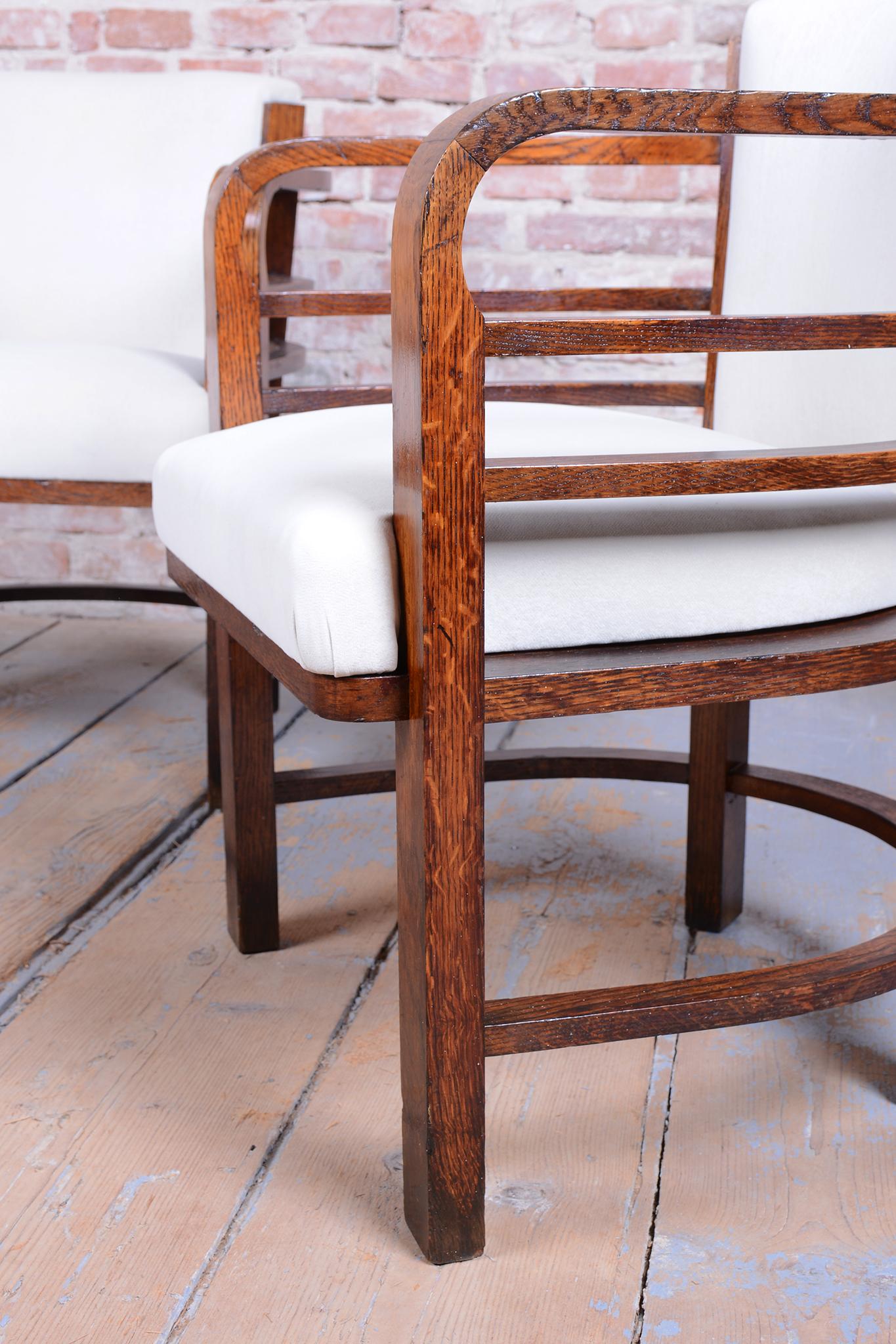 Juego de cuatro sillones art déco restaurados, de O. Wagner, roble, Austria, década de 1910 en venta 2