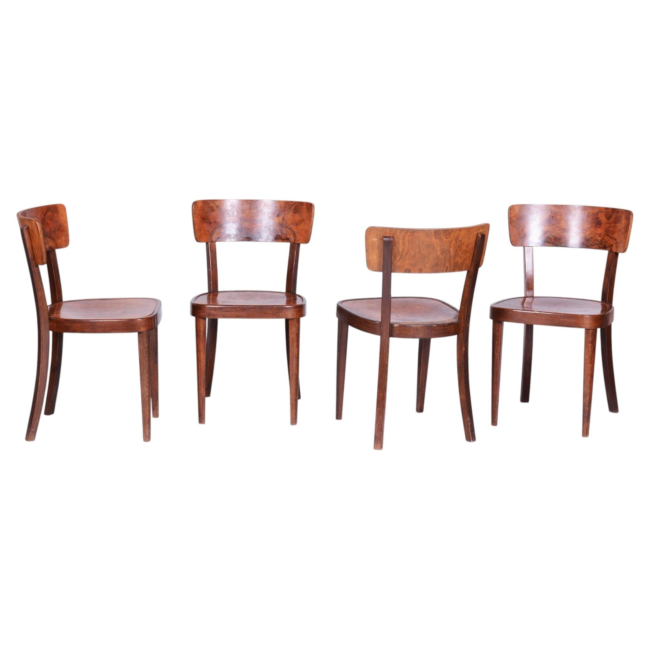 Vierer-Set restaurierter Art-Déco-Stühle von Thonet, Beeche, Nussbaum, Tschechien, 1940er Jahre im Angebot