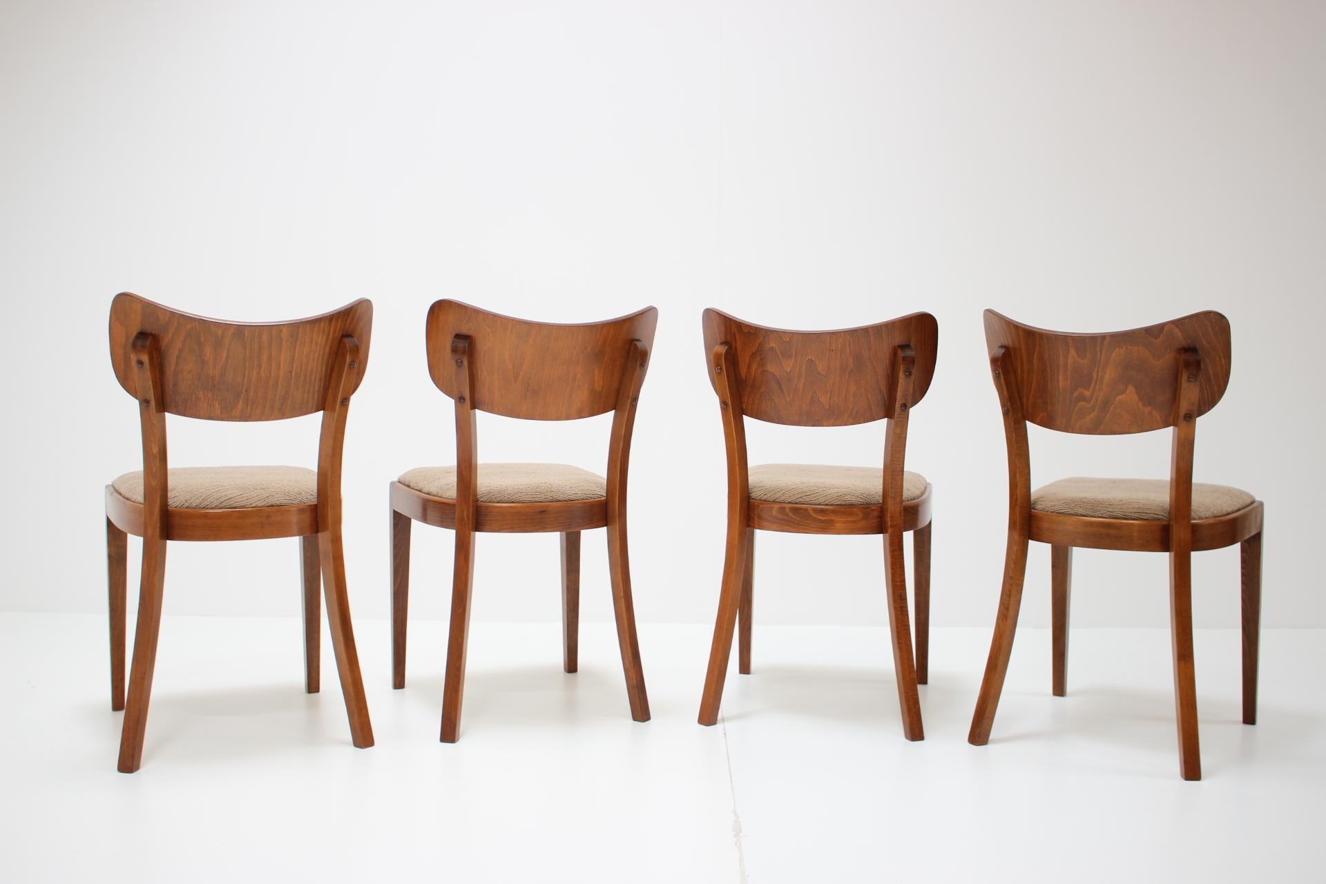 Mid-Century Modern Set of Four Restored Dining Chairs Designed by Jindřich Halabala, 1960s