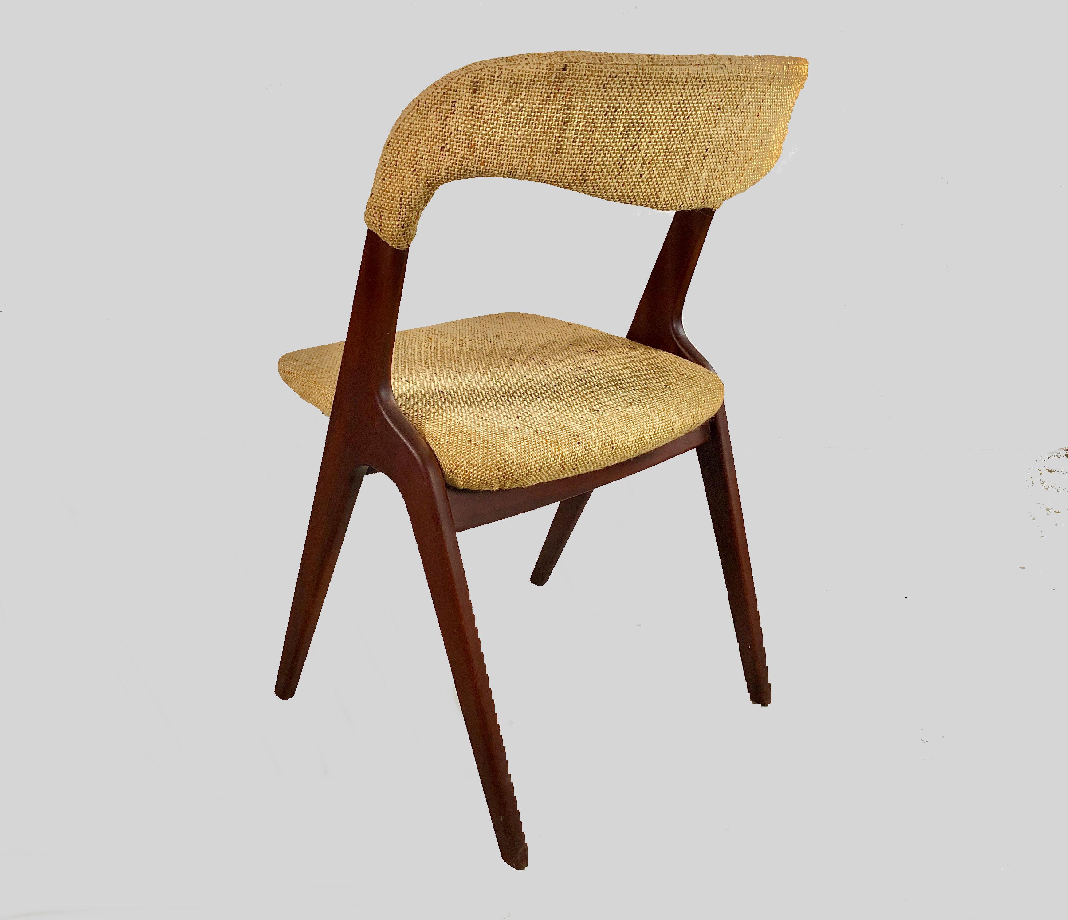 Four Restored Johannes AndersenTeak Dining Chairs Custom Reupholstery Included In Good Condition For Sale In Knebel, DK