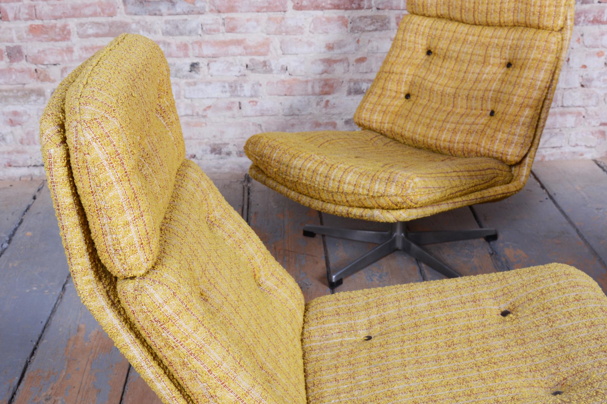 Set of Four Restored Mid-Century Swivel Chairs, by Gerald  Neusser, Czech, 1960s For Sale 10